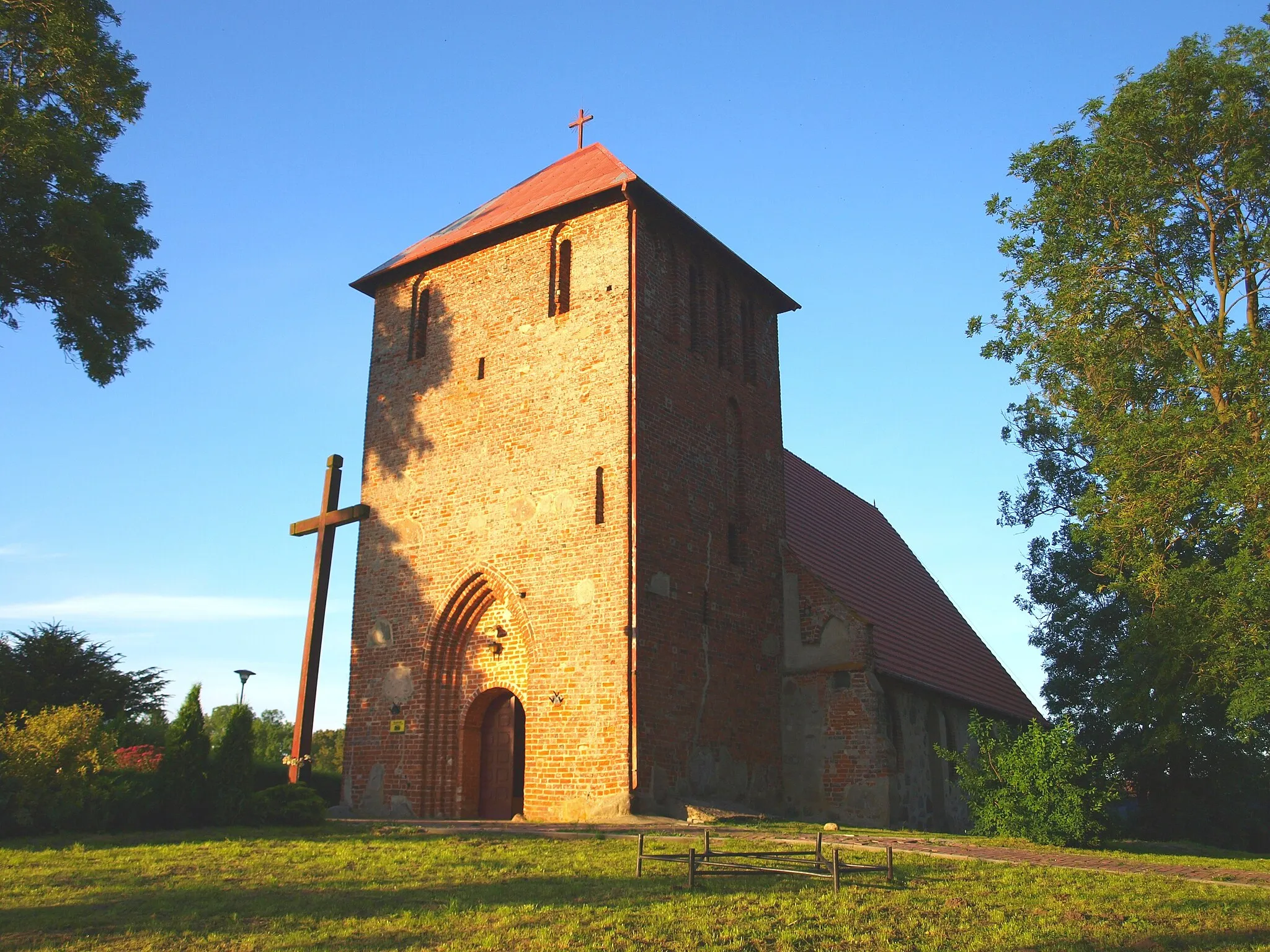 Photo showing: Kościół Matki Bożej Królowej Polski w Śmiechowie