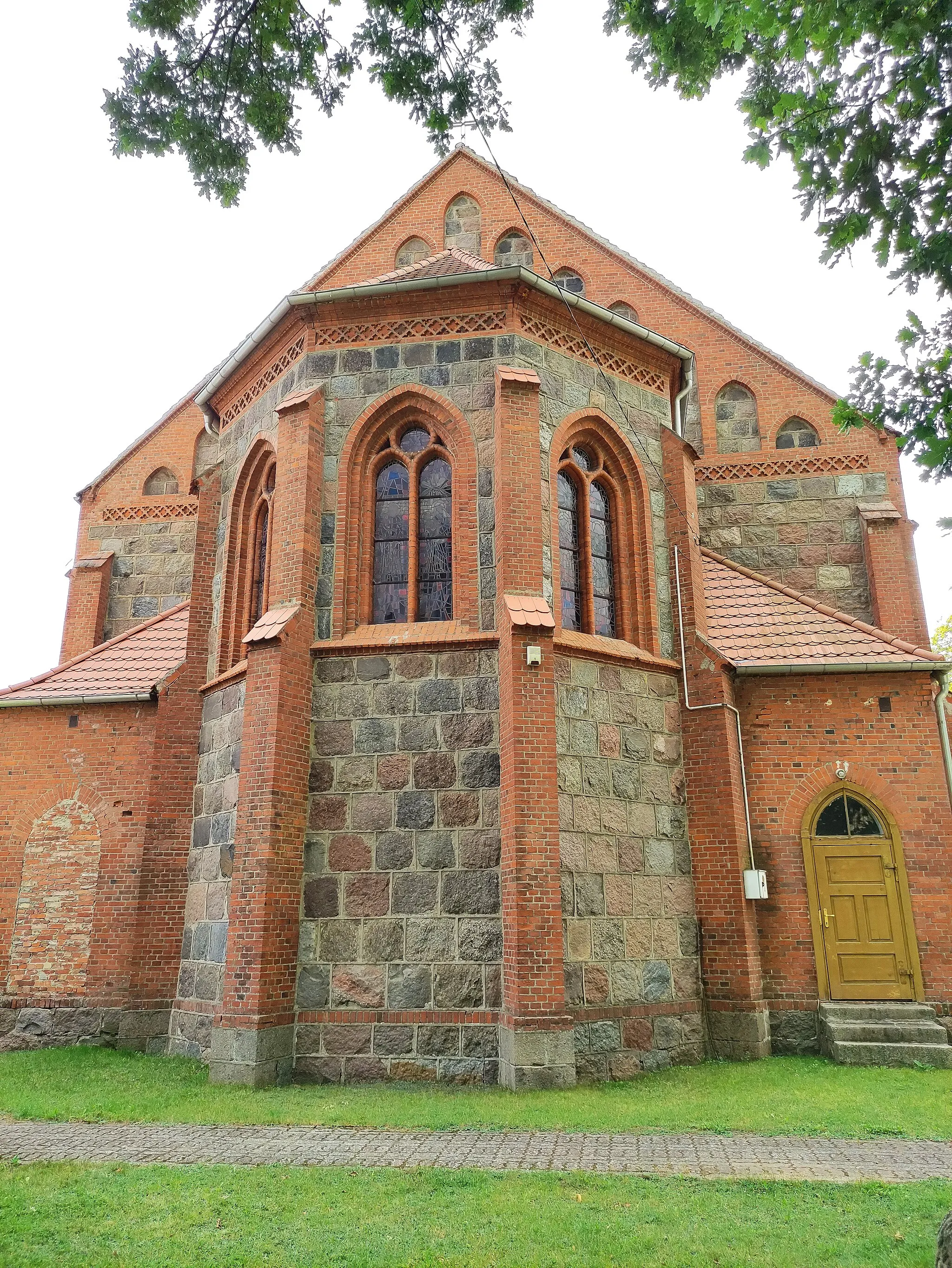 Photo showing: Zabytkowy kościół parafialny p.w. Wniebowzięcia Najświętszej Maryi Panny.