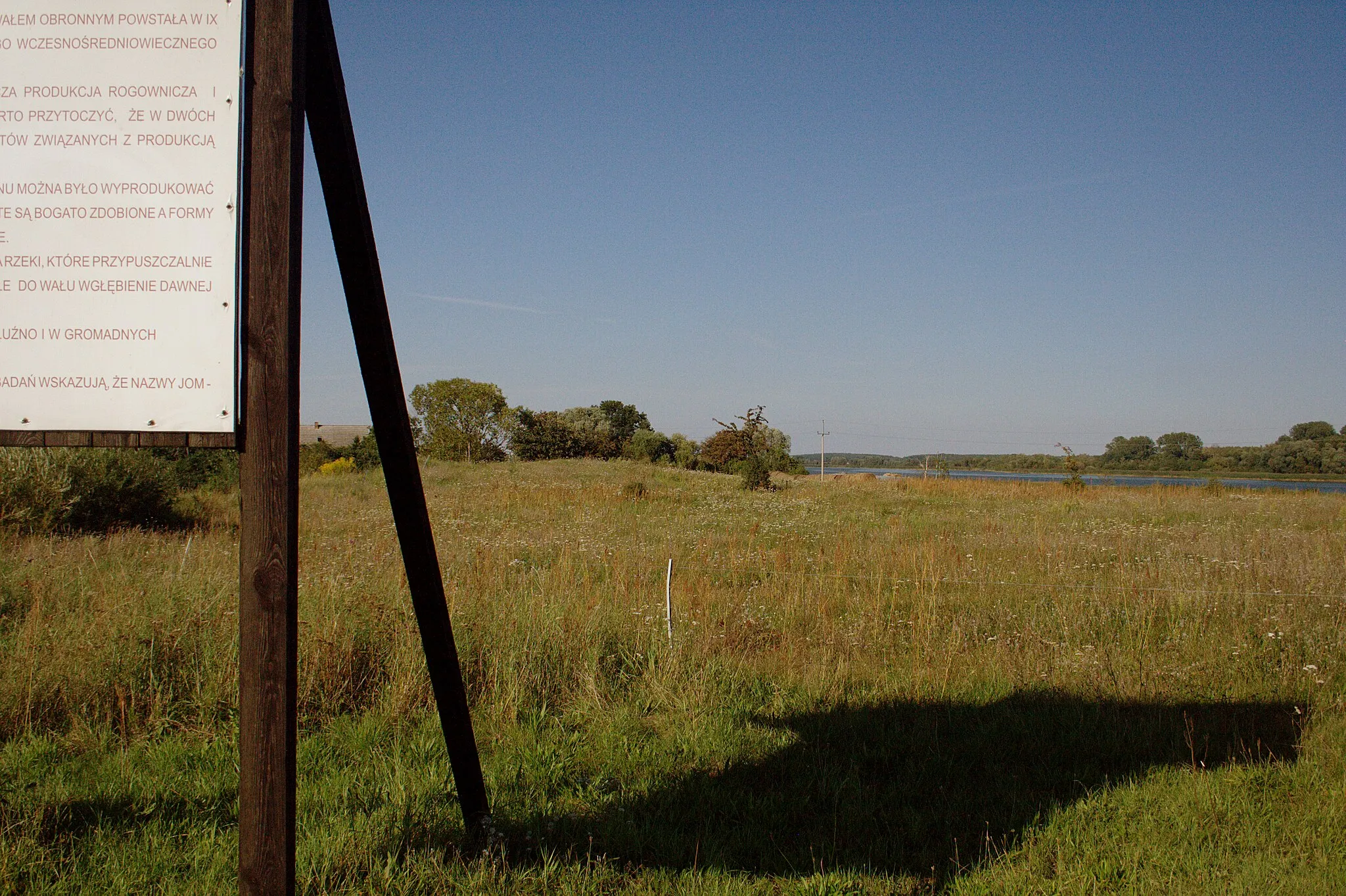 Photo showing: Rezerwat archeologiczny "Srebrne Wzgórze" w Wolinie