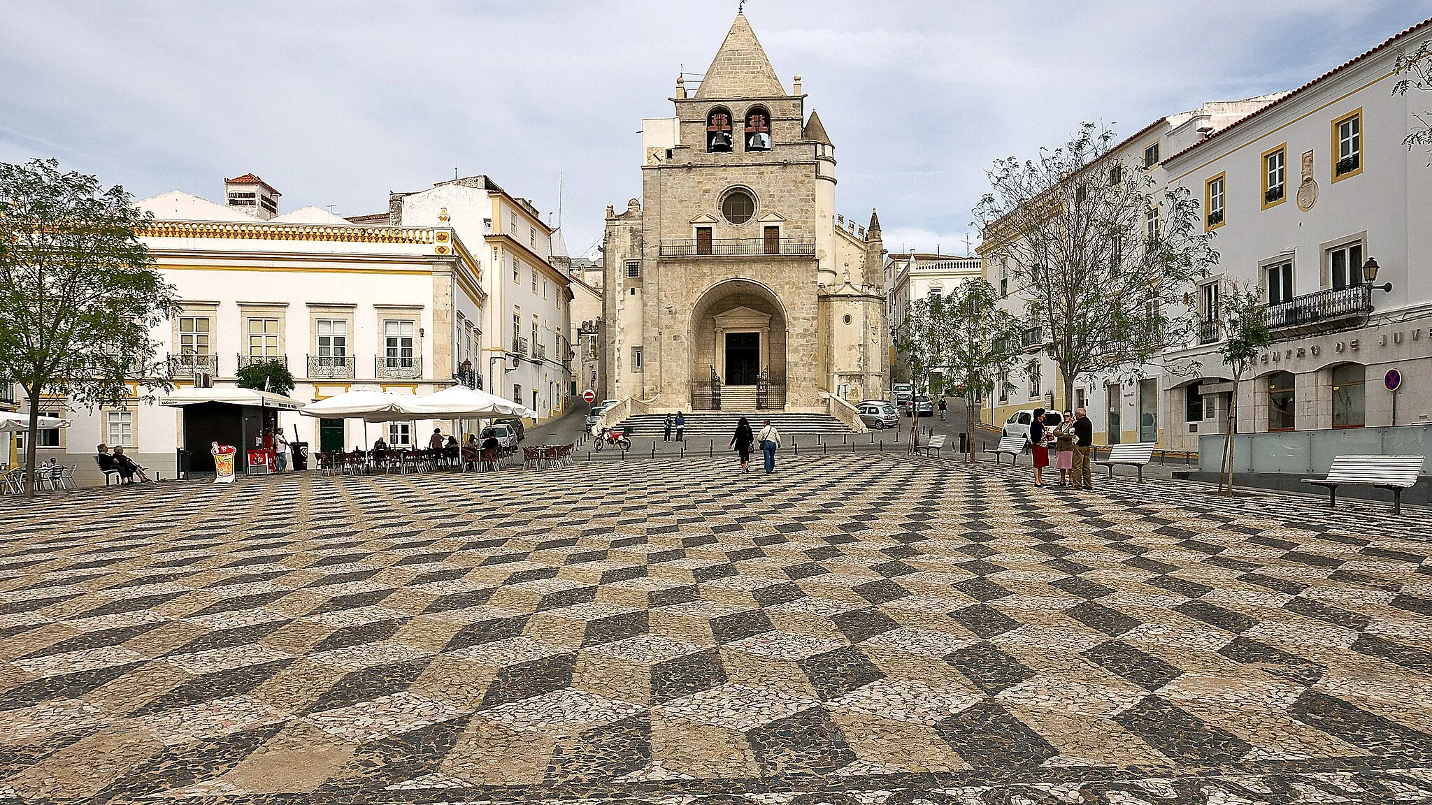 Photo showing: Plaza principal de la ciudad.