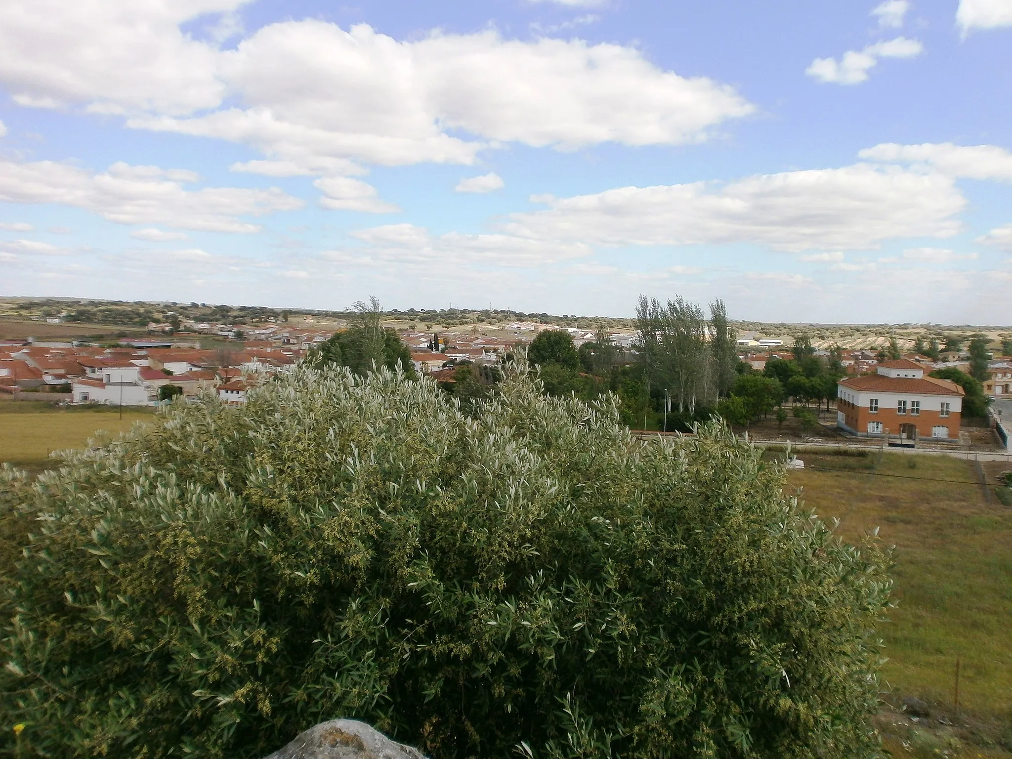 Photo showing: La Roca de la Sierra, entre Cáceres y Badajoz en la EX-100