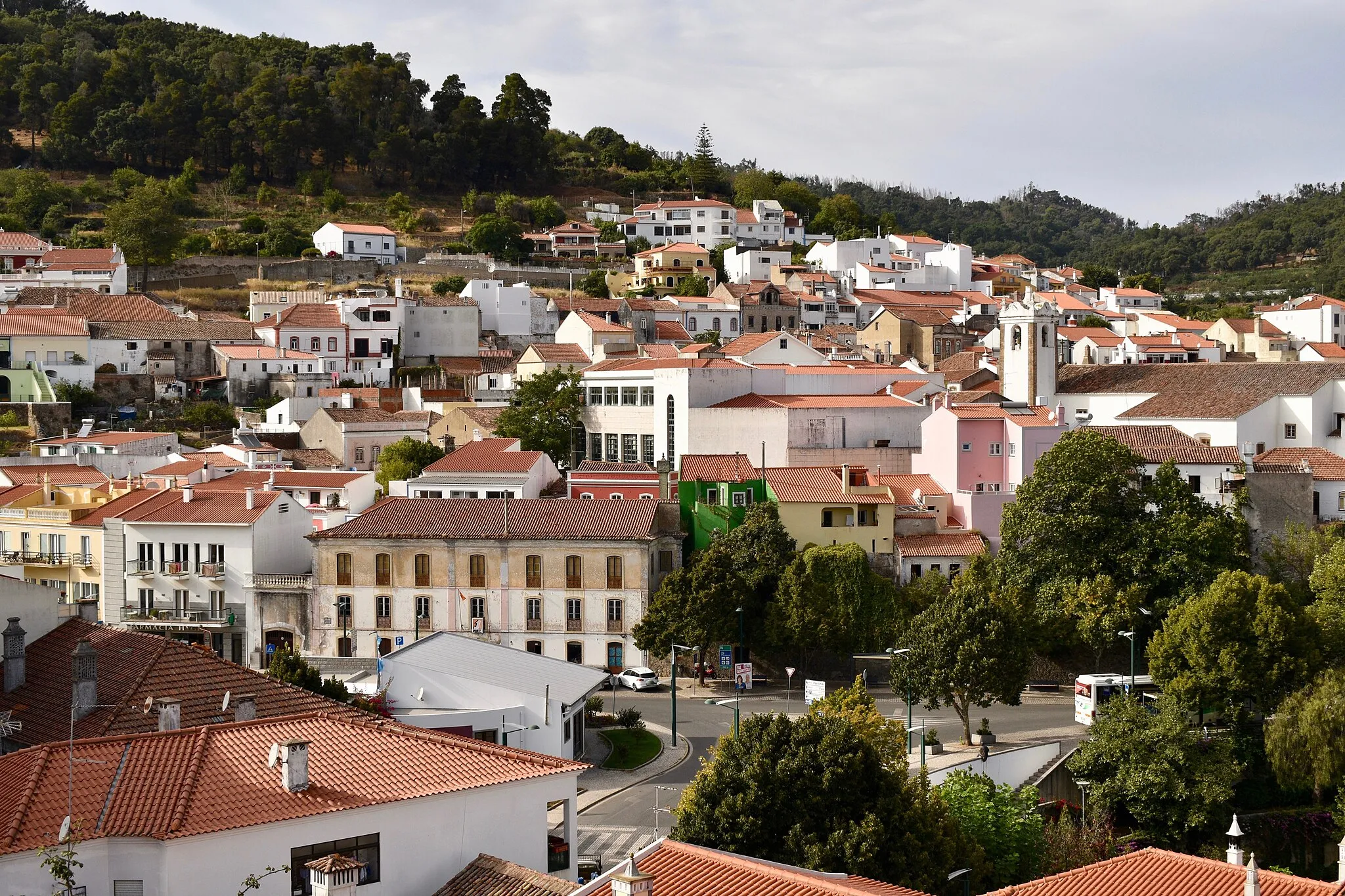 Photo showing: General view of the main historical part of the village of Monchique, in the Southern Portugal's region of the Algarve.