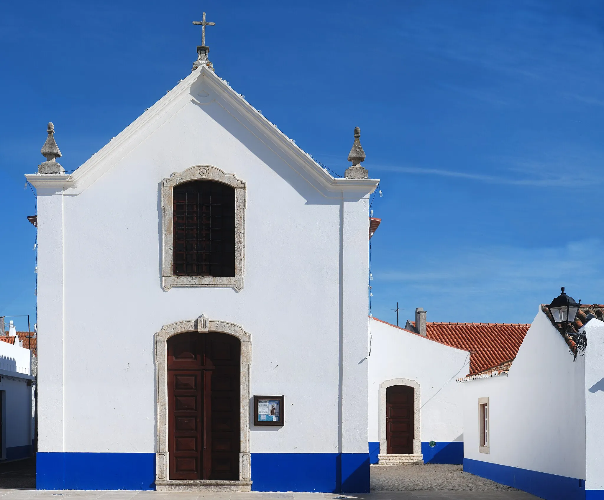 Photo showing: The church of Porto Covo, west coast of Portugal