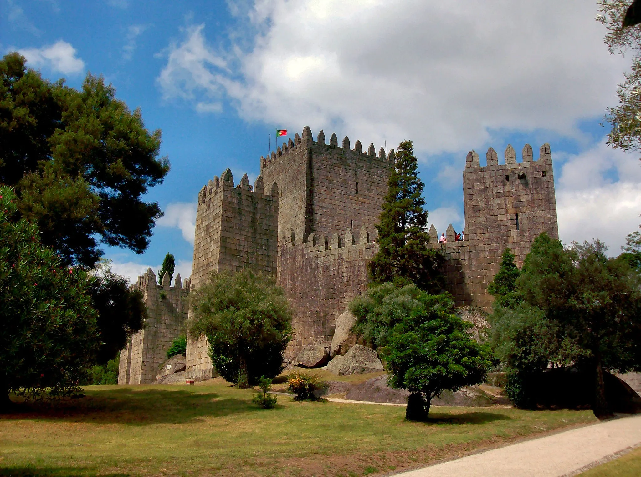 Photo showing: Guimaraes Castle