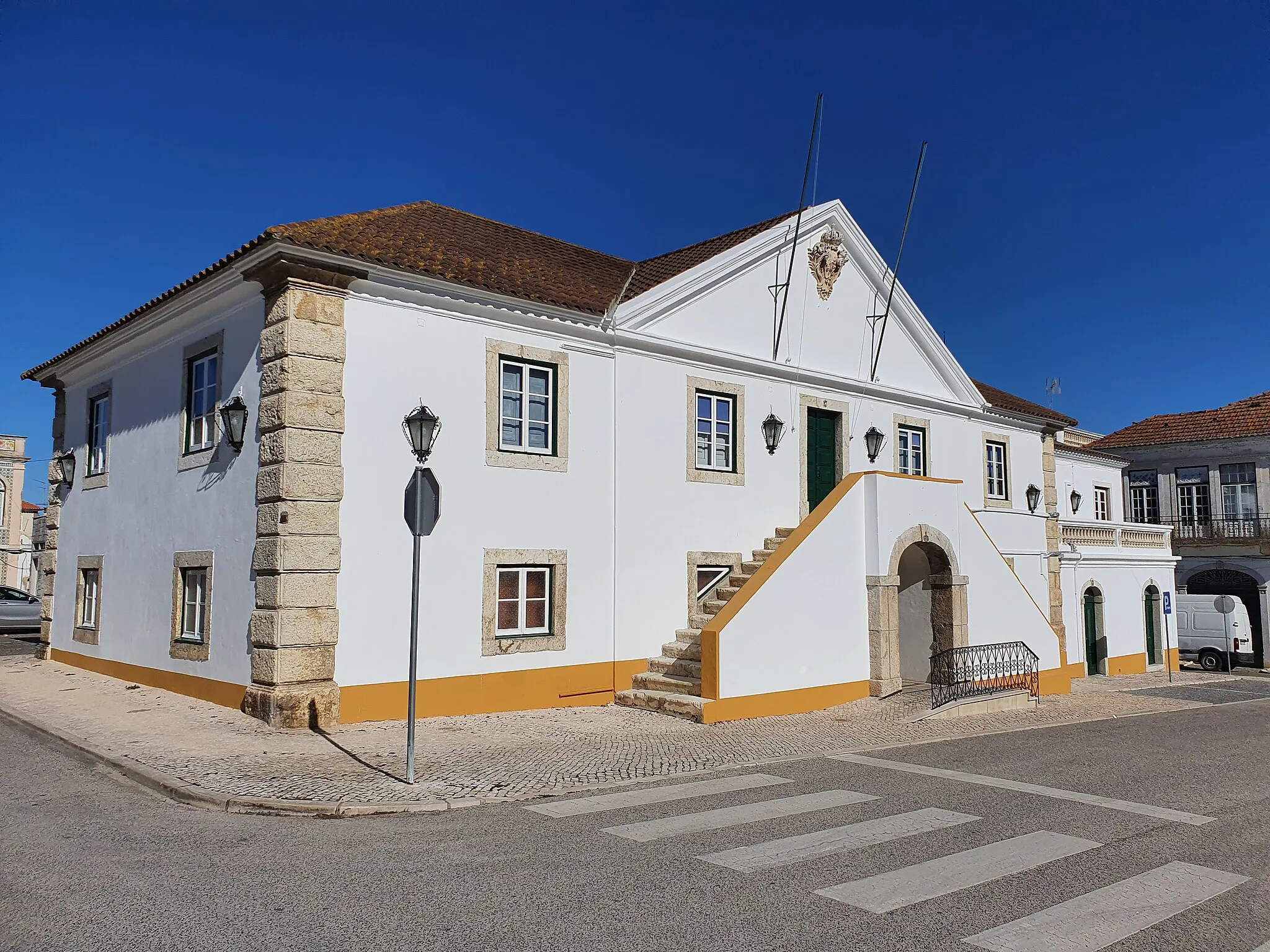 Photo showing: Câmara Municipal de Salvaterra de Magos