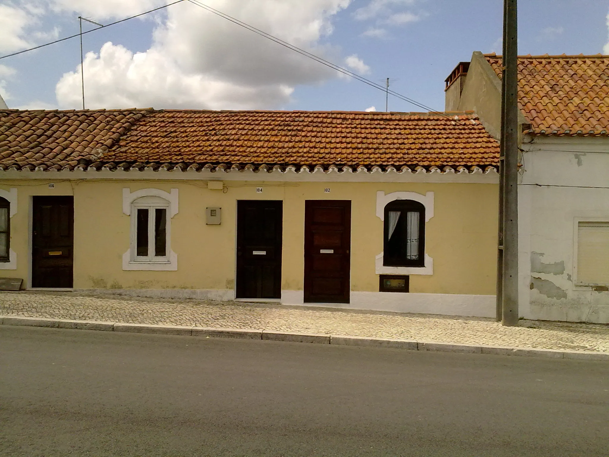 Photo showing: Couço (fachada de casa), Portugal.