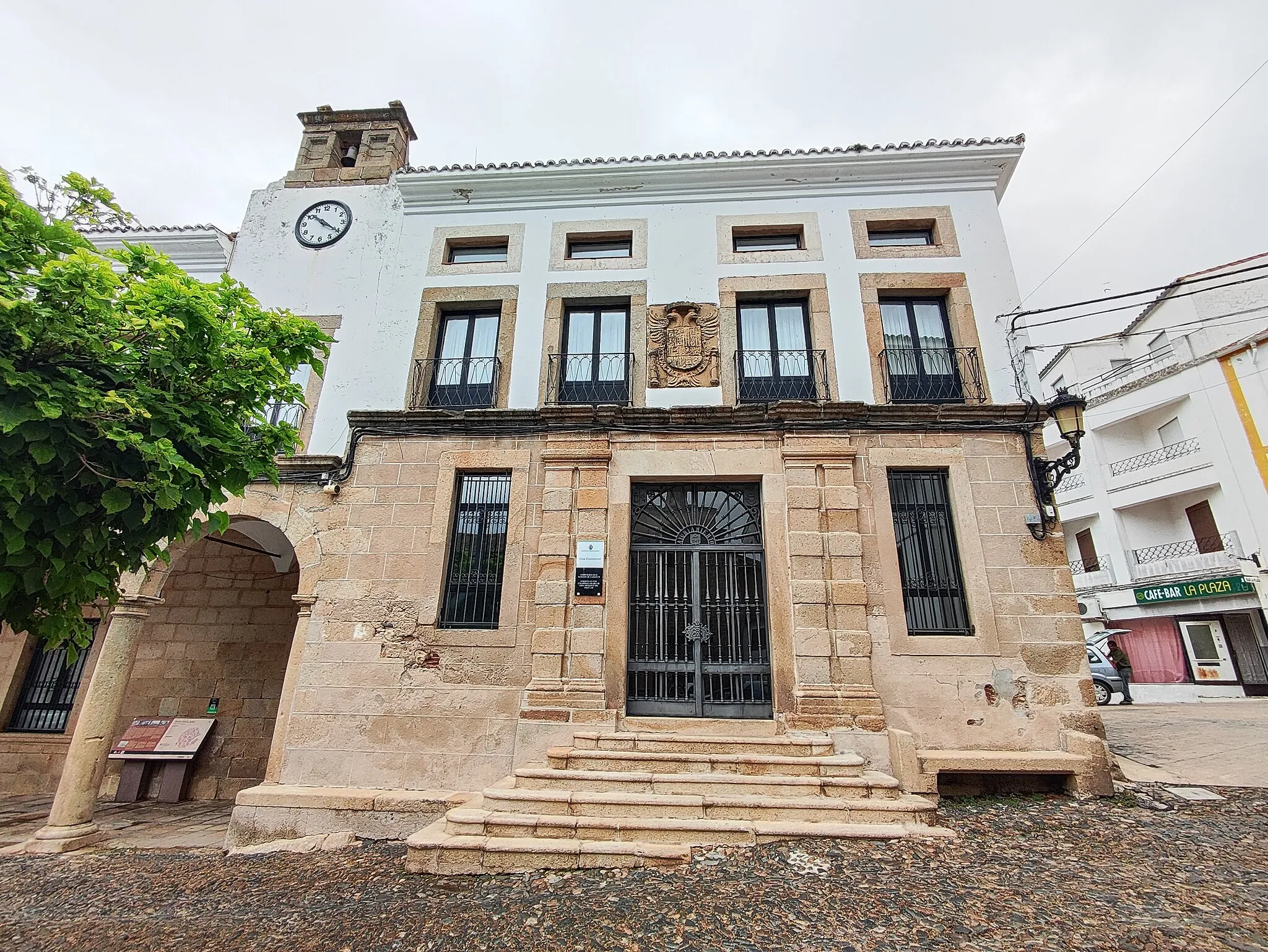 Photo showing: Casa Consistorial de Valencia de Alcántara