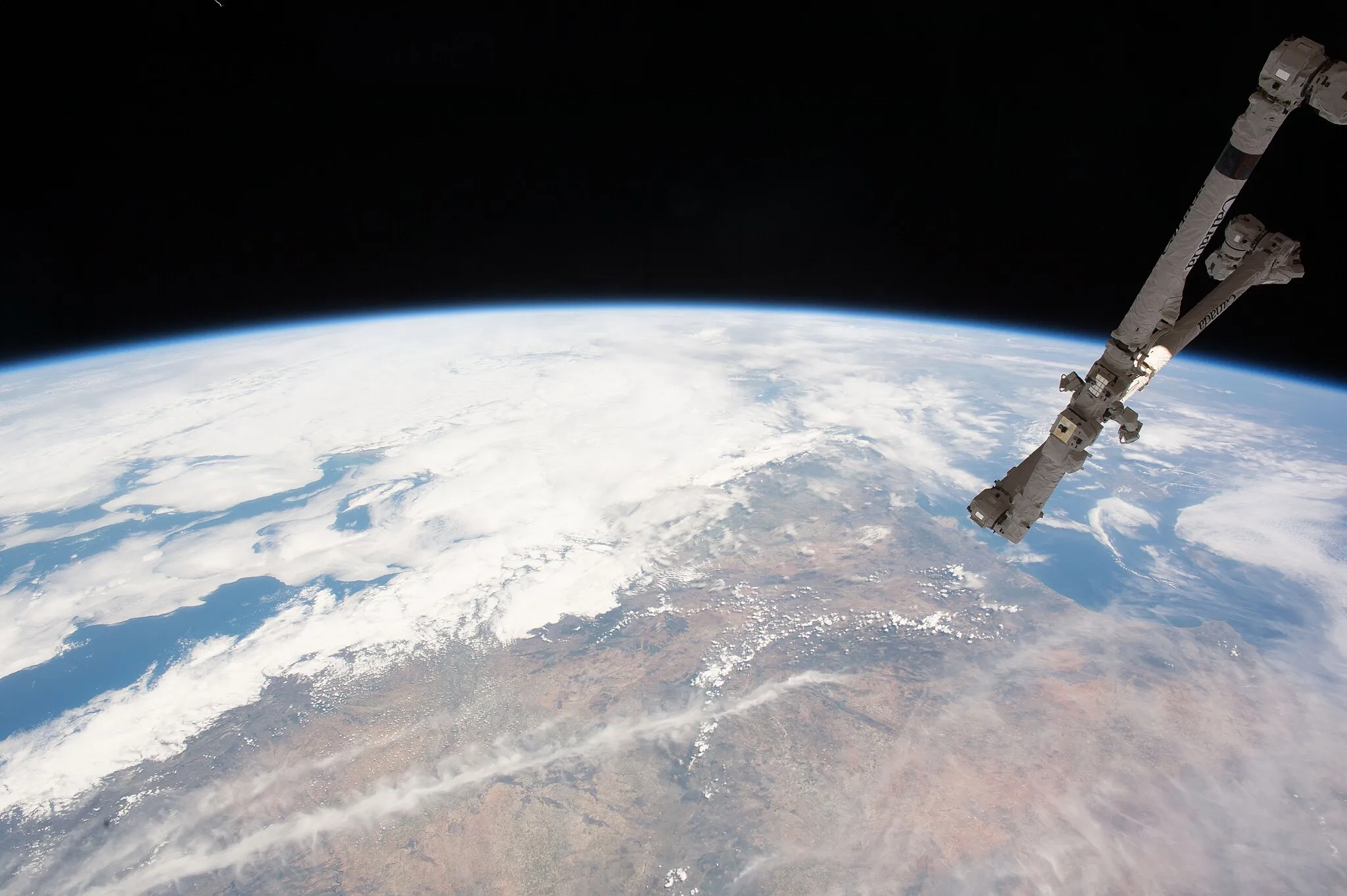 Photo showing: View of Earth taken during ISS Expedition 51.