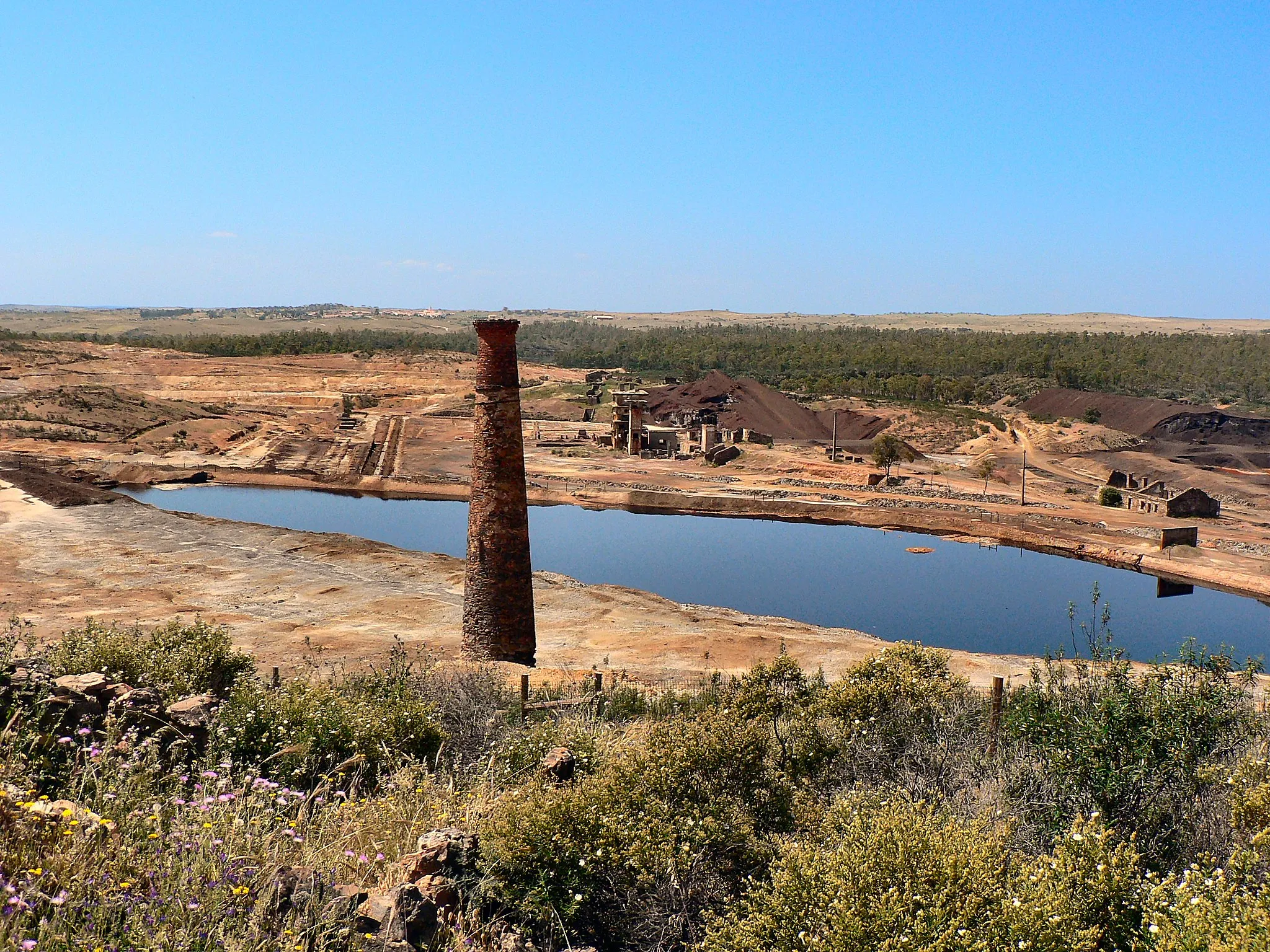 Photo showing: Antigo forno comunitário usado pelos trabalhadores das minas