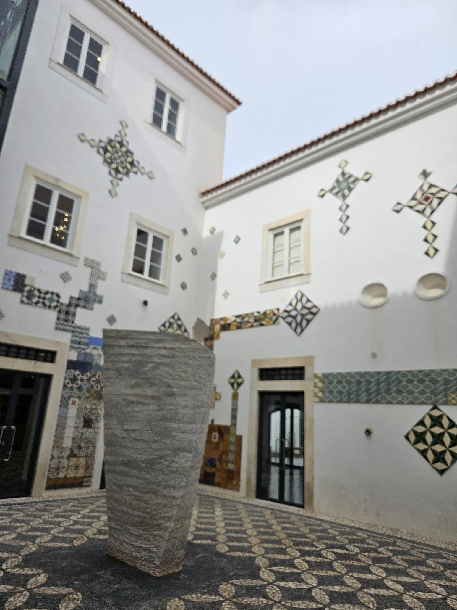 Photo showing: Pátio interior Palácio Tocha, em Estremoz