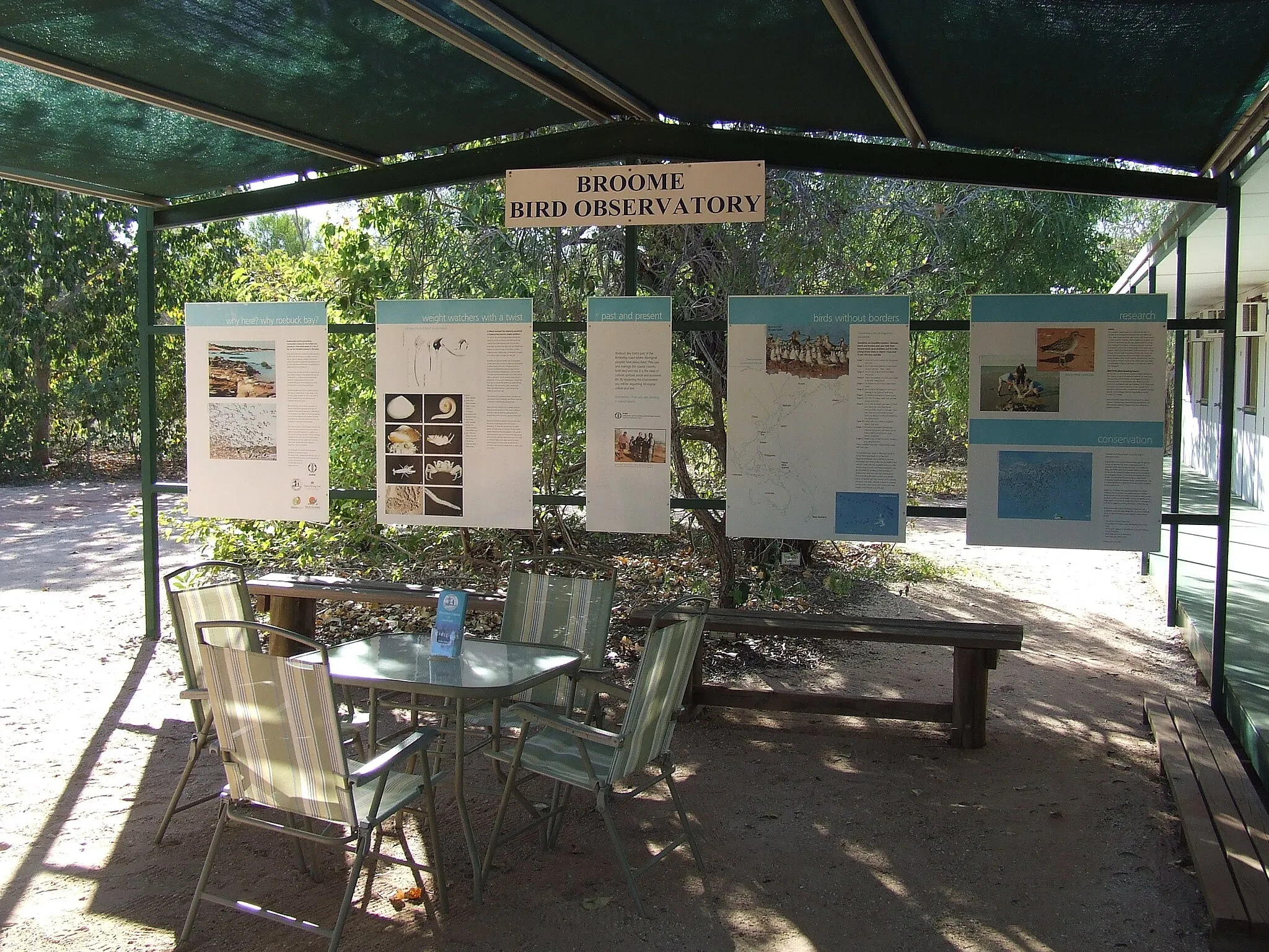 Photo showing: Display boards at Broome Bird Observatory, Western Australia.