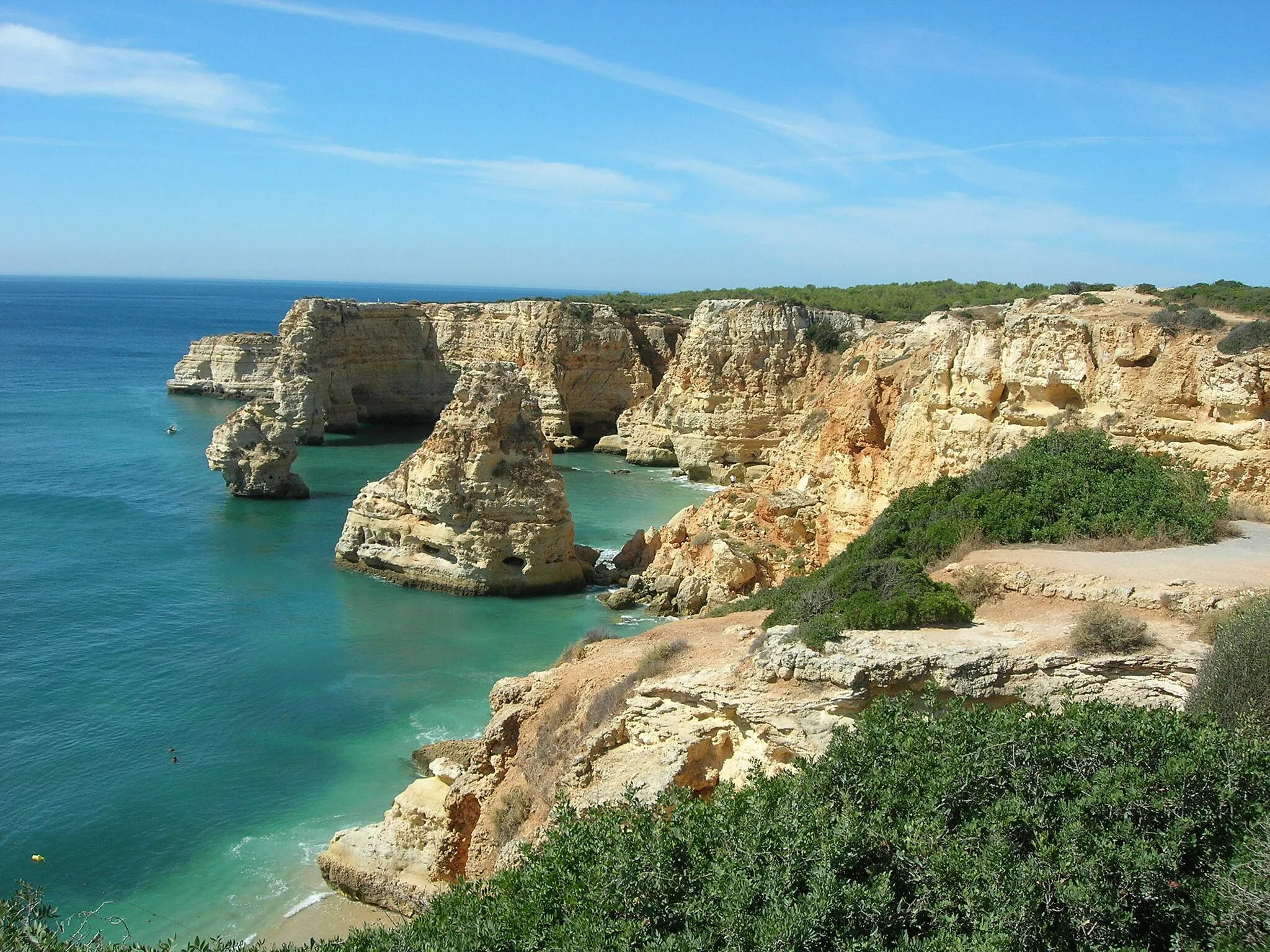 Photo showing: Pobřeží Algarve poblíž měctečka Armacao de Pera