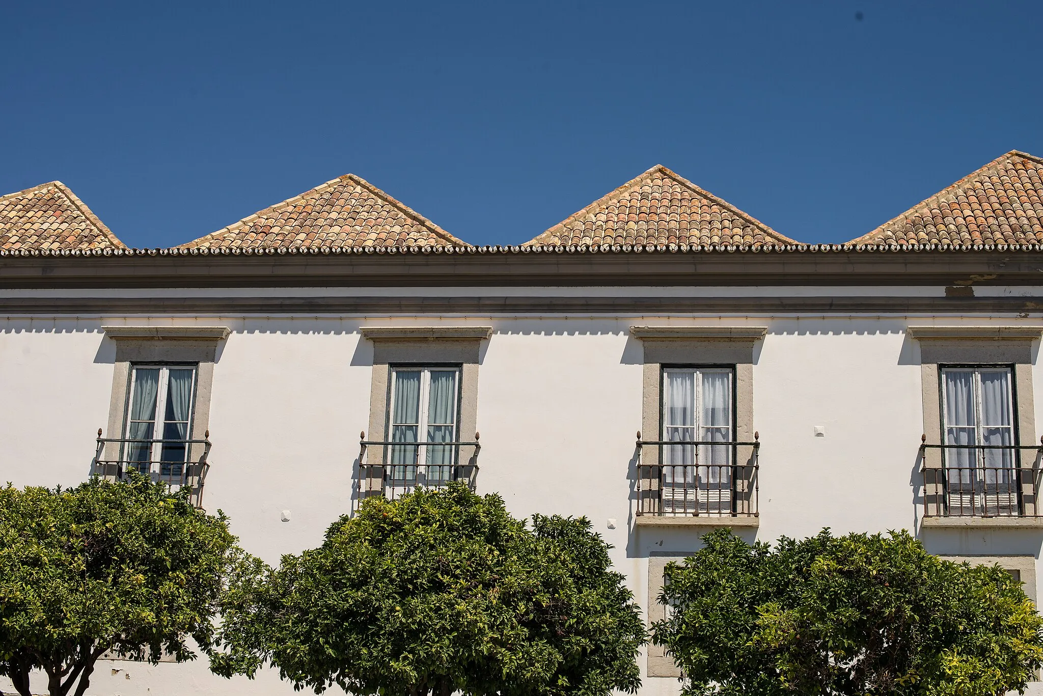 Photo showing: Perfect rooftops in Faro, Portugal
