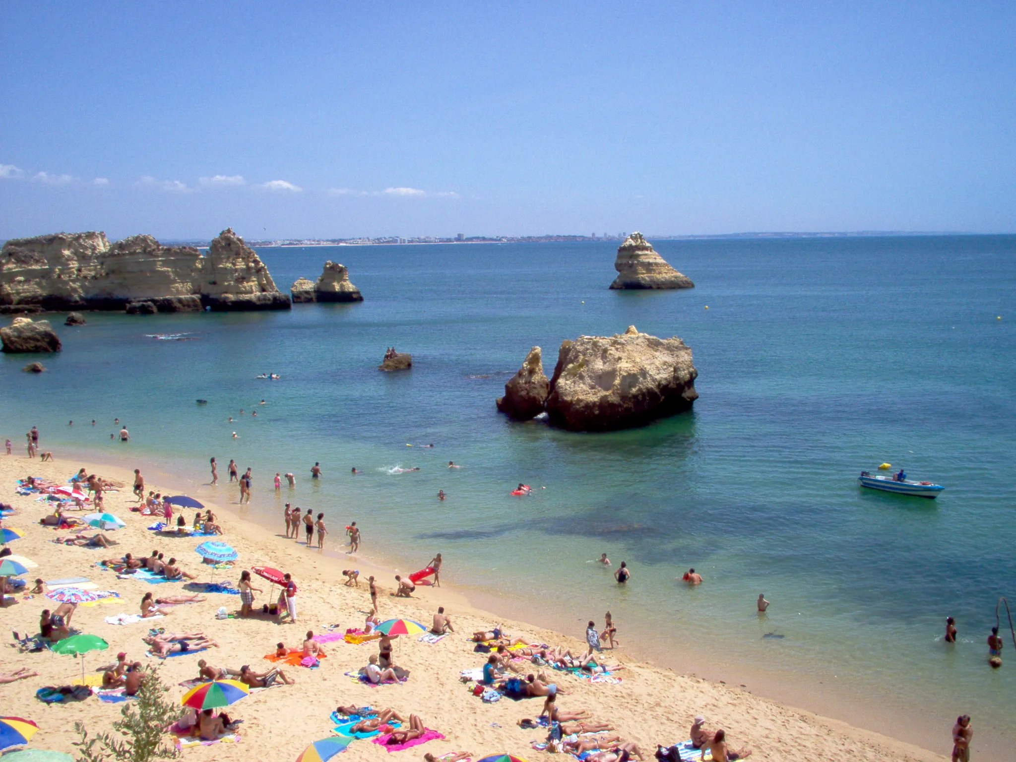Photo showing: Picture from the beach Dona Ana, near the city of Lagos, in Portugal.