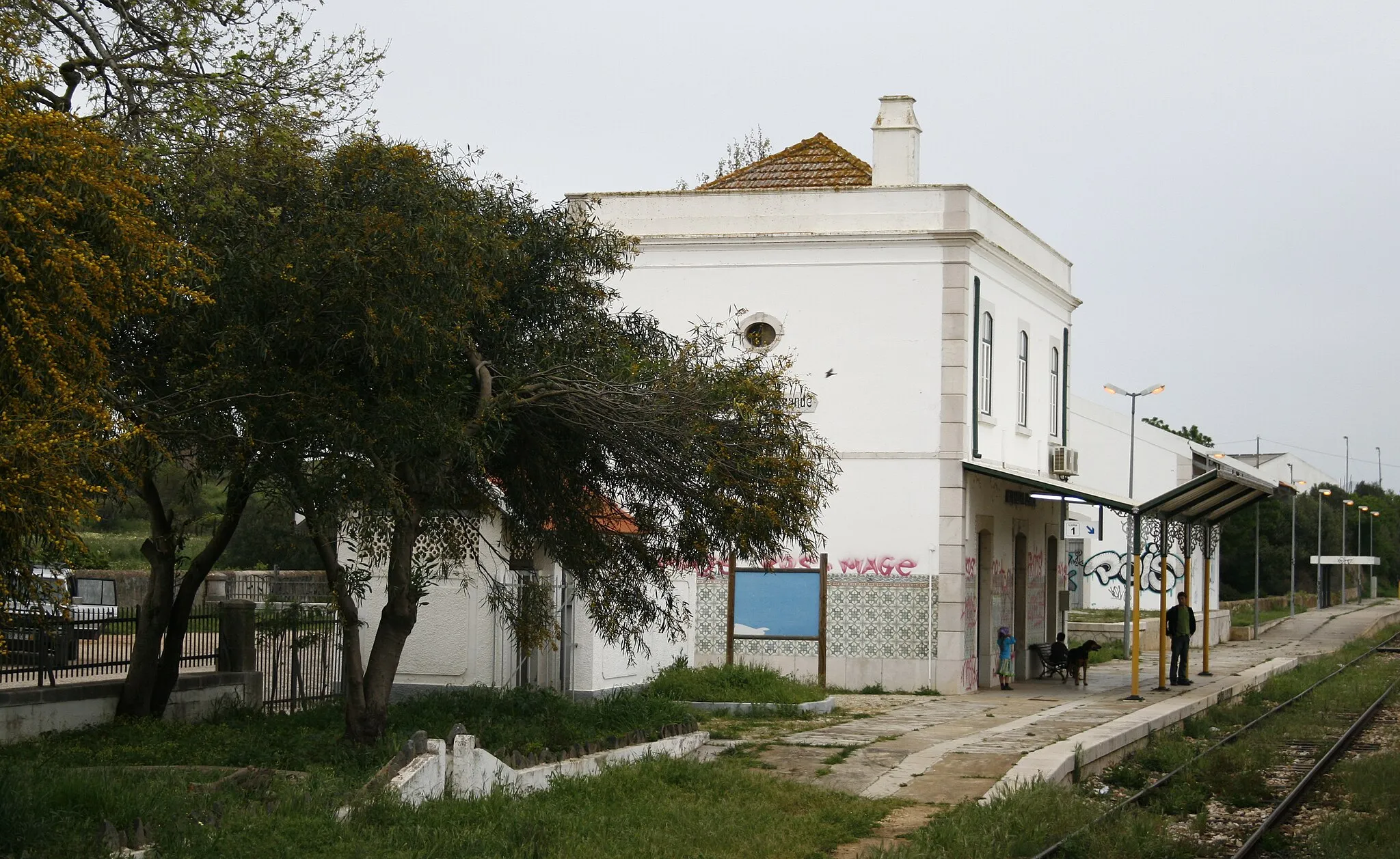 Photo showing: Mexilhoeira Grande train station, in the Algarve Line, in Portugal