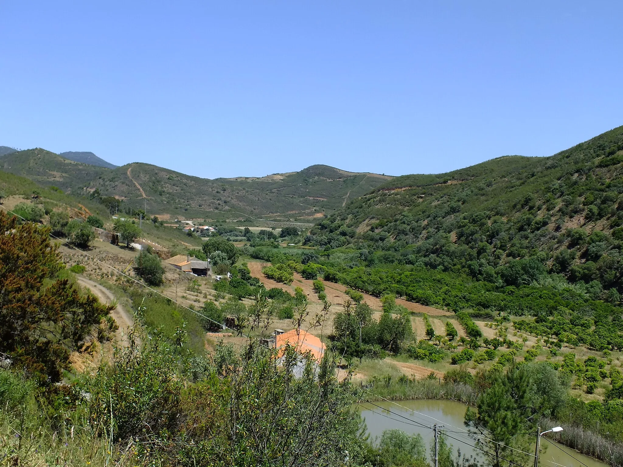 Photo showing: Portela do Pedro in the Odelouca river valley, Algarve, Portugal.