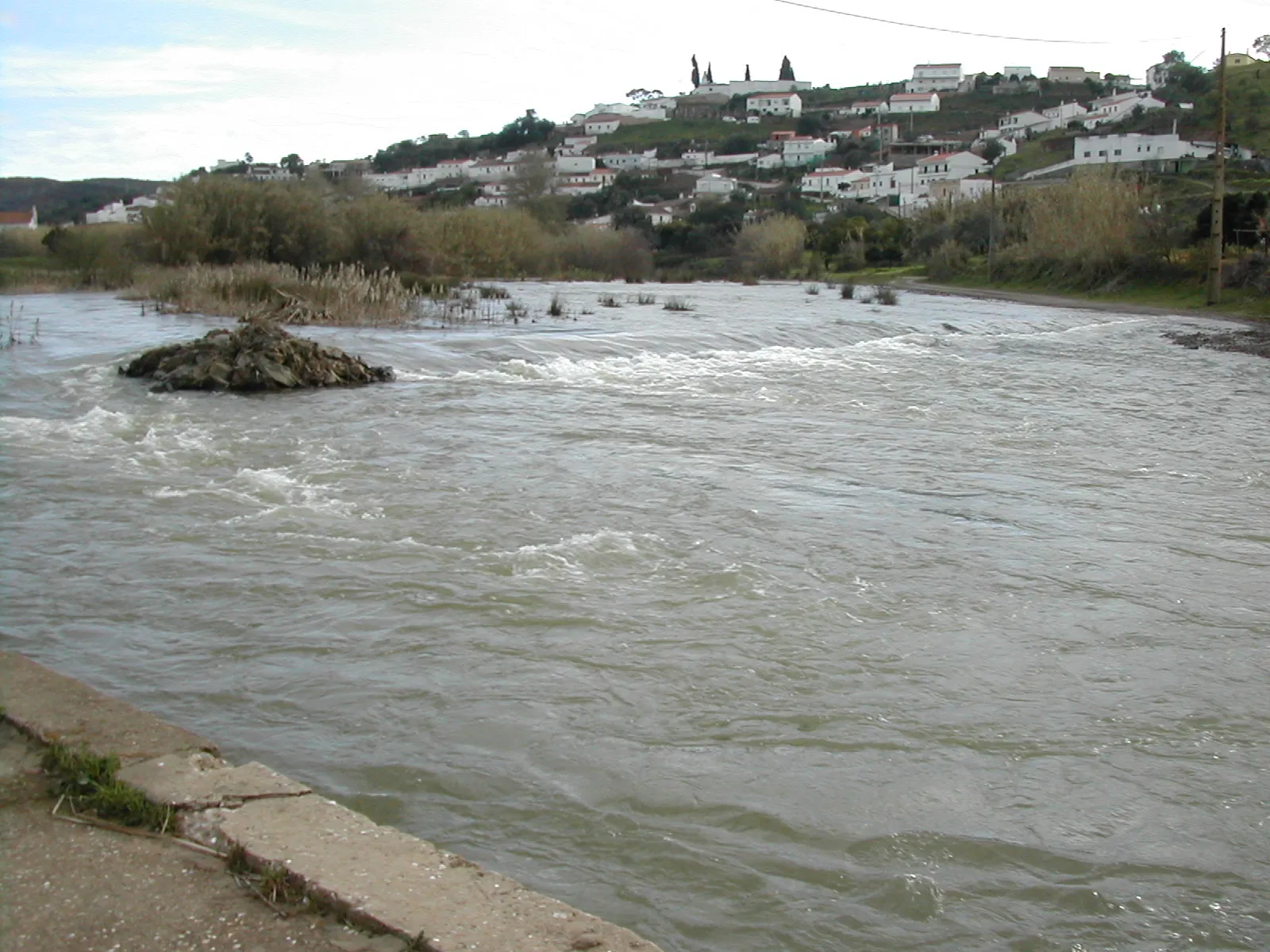 Photo showing: Ribeira de Odeleite, Odeleite, Portugal