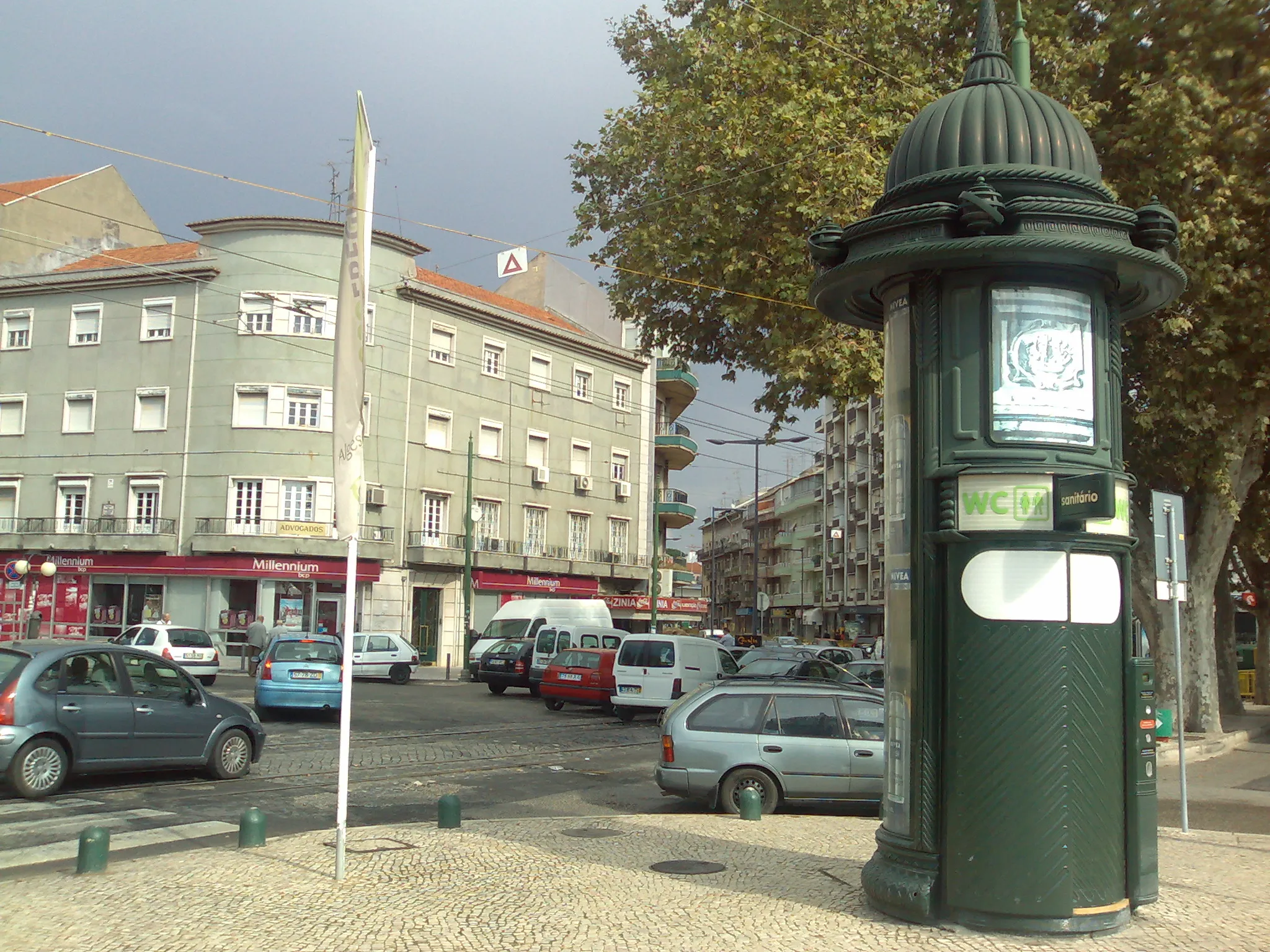 Photo showing: Algés, Portugal