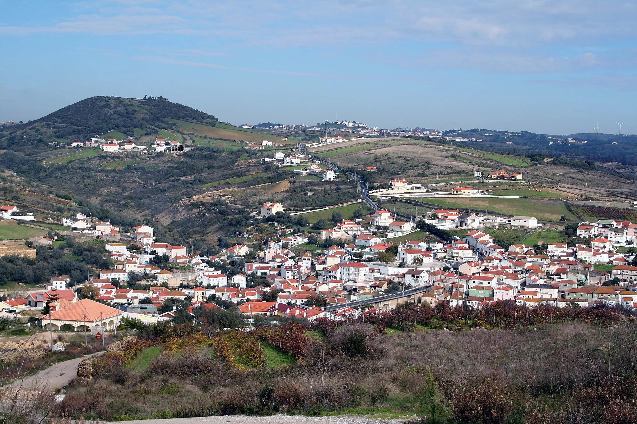 Photo showing: Cheleiros Village-Portugal