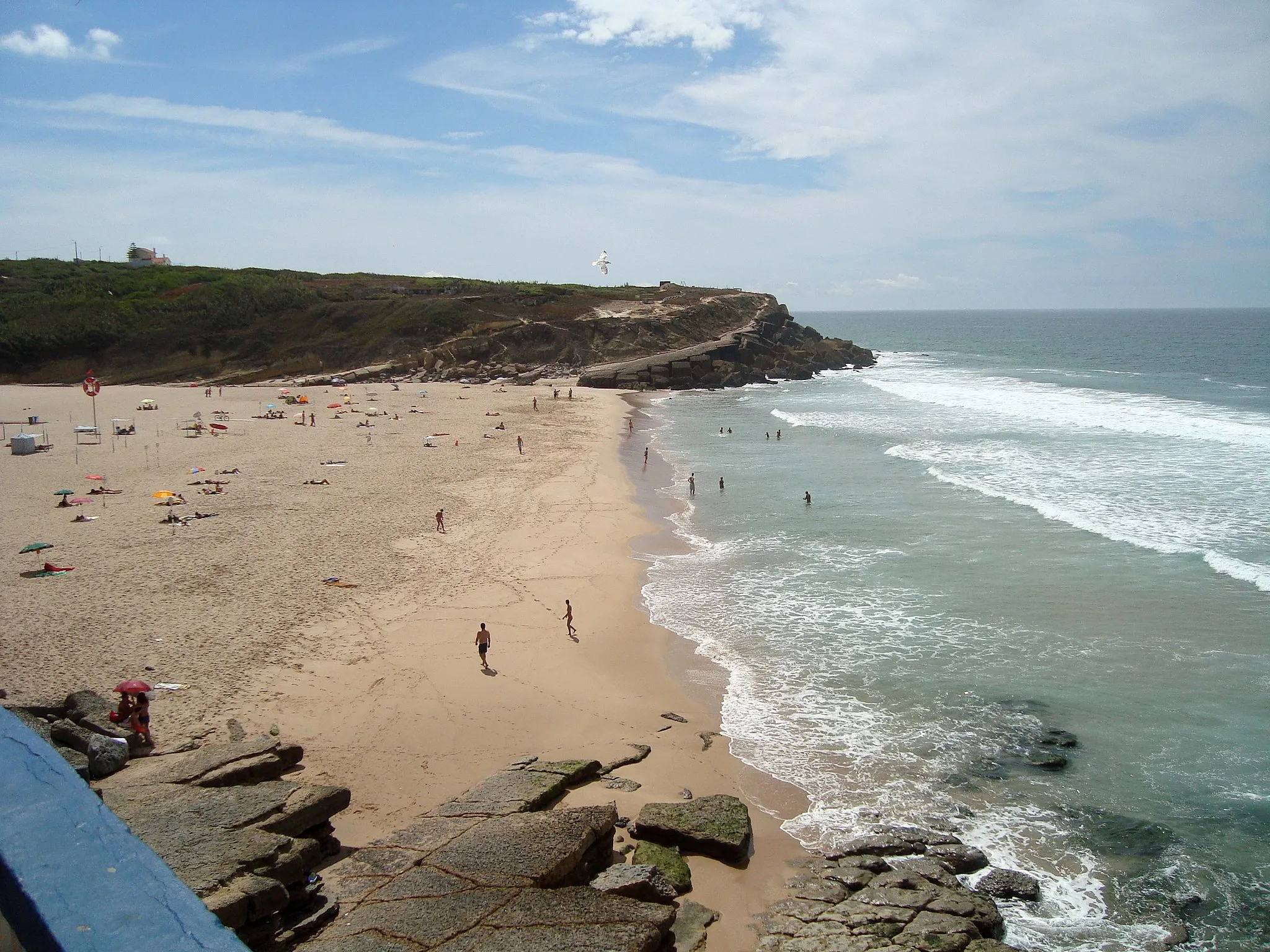 Photo showing: Praia das Maçãs