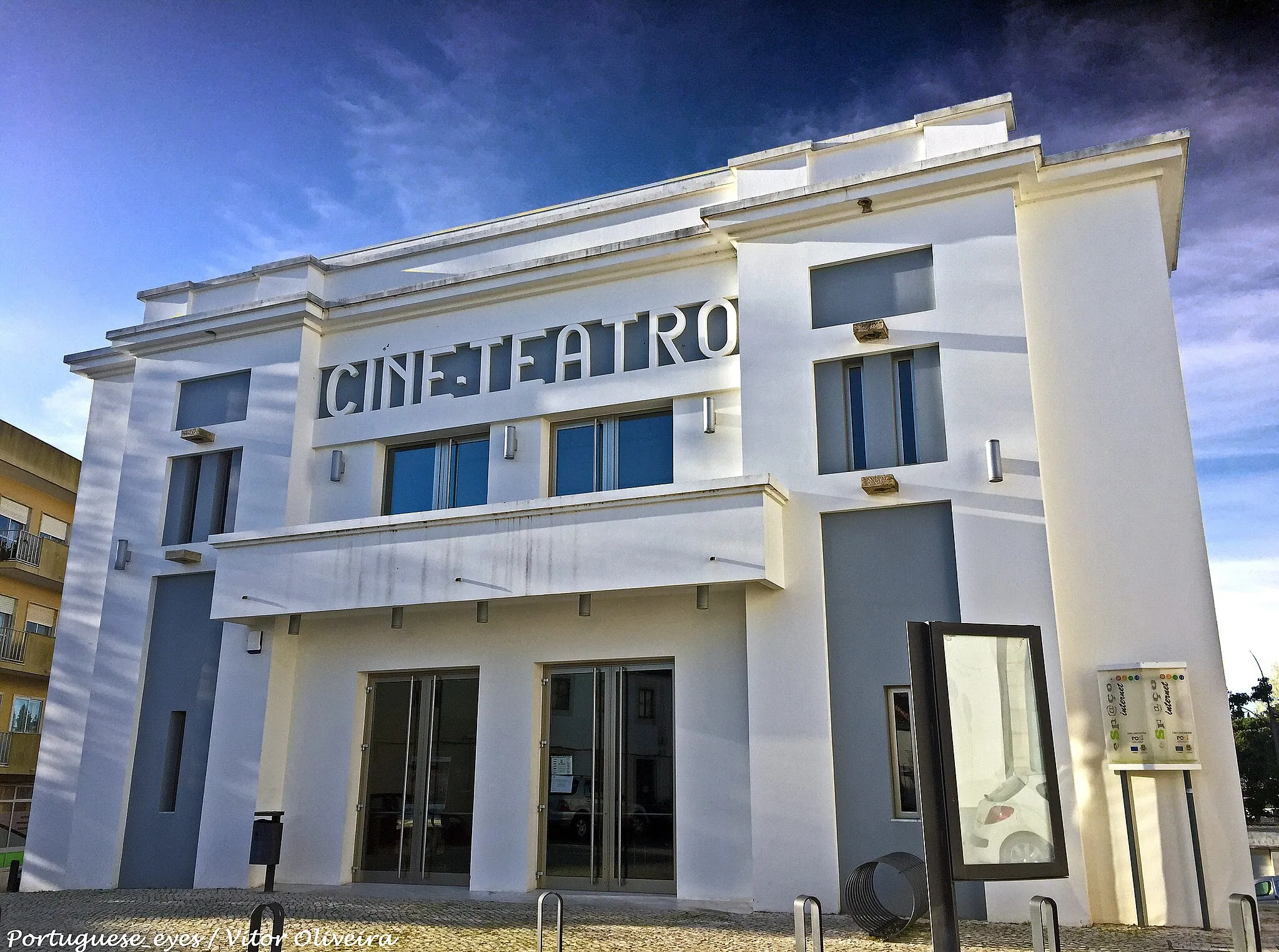 Photo showing: Cine-Teatro de Sobral de Monte Agraço - Portugal