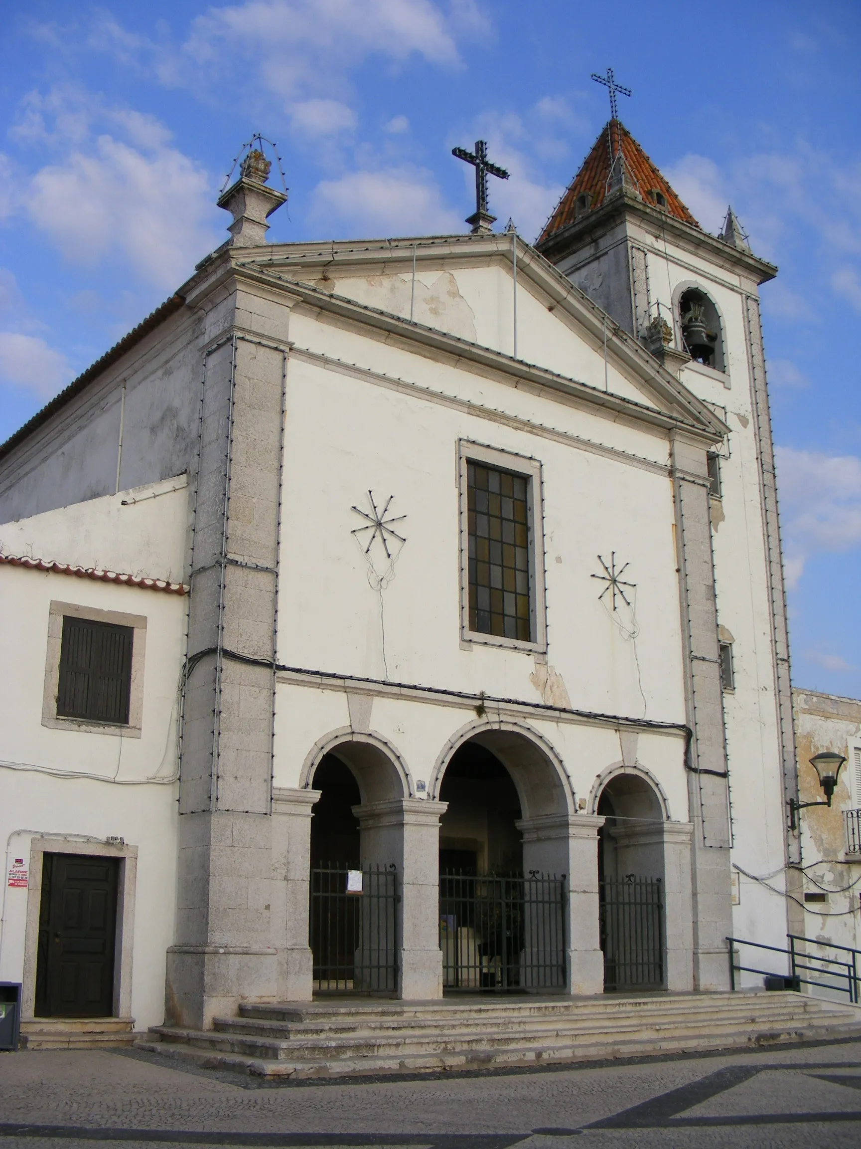 Photo showing: Fachada da igreja