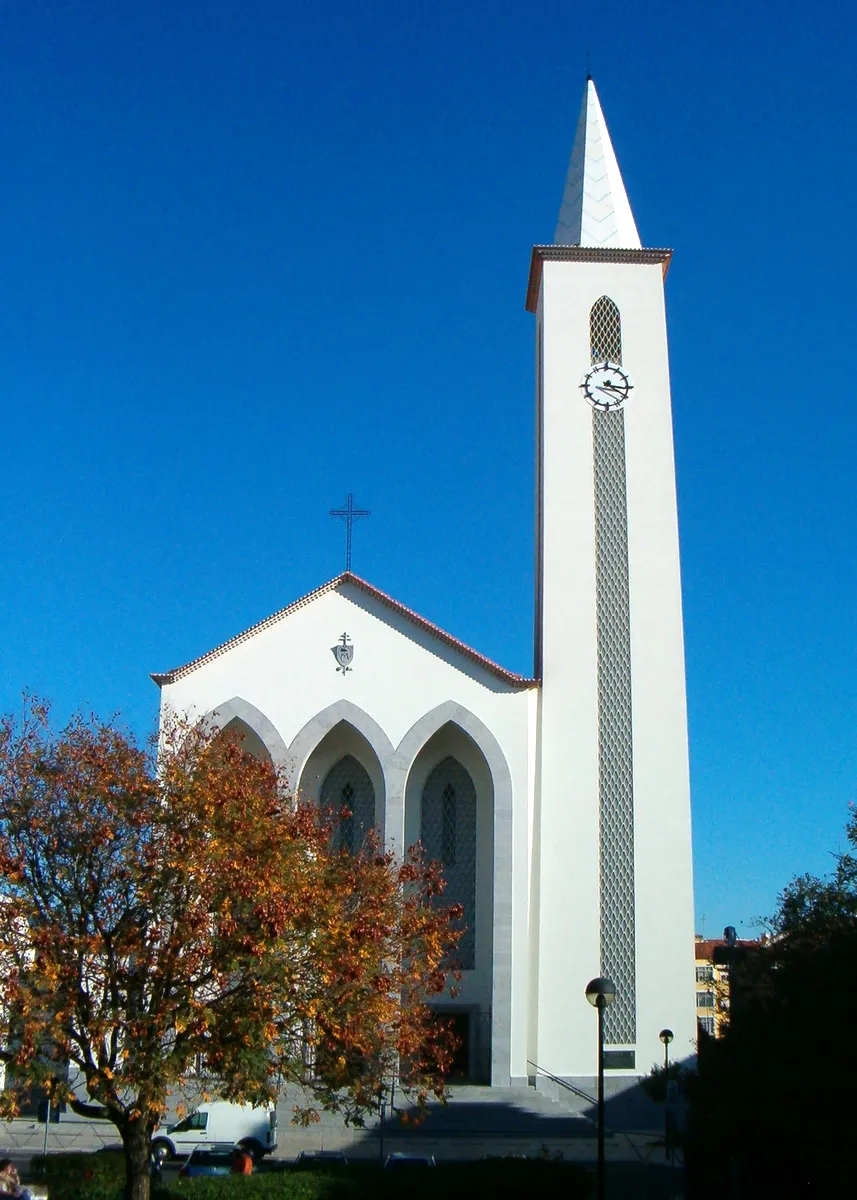 Photo showing: Amadora_-_Igreja católica