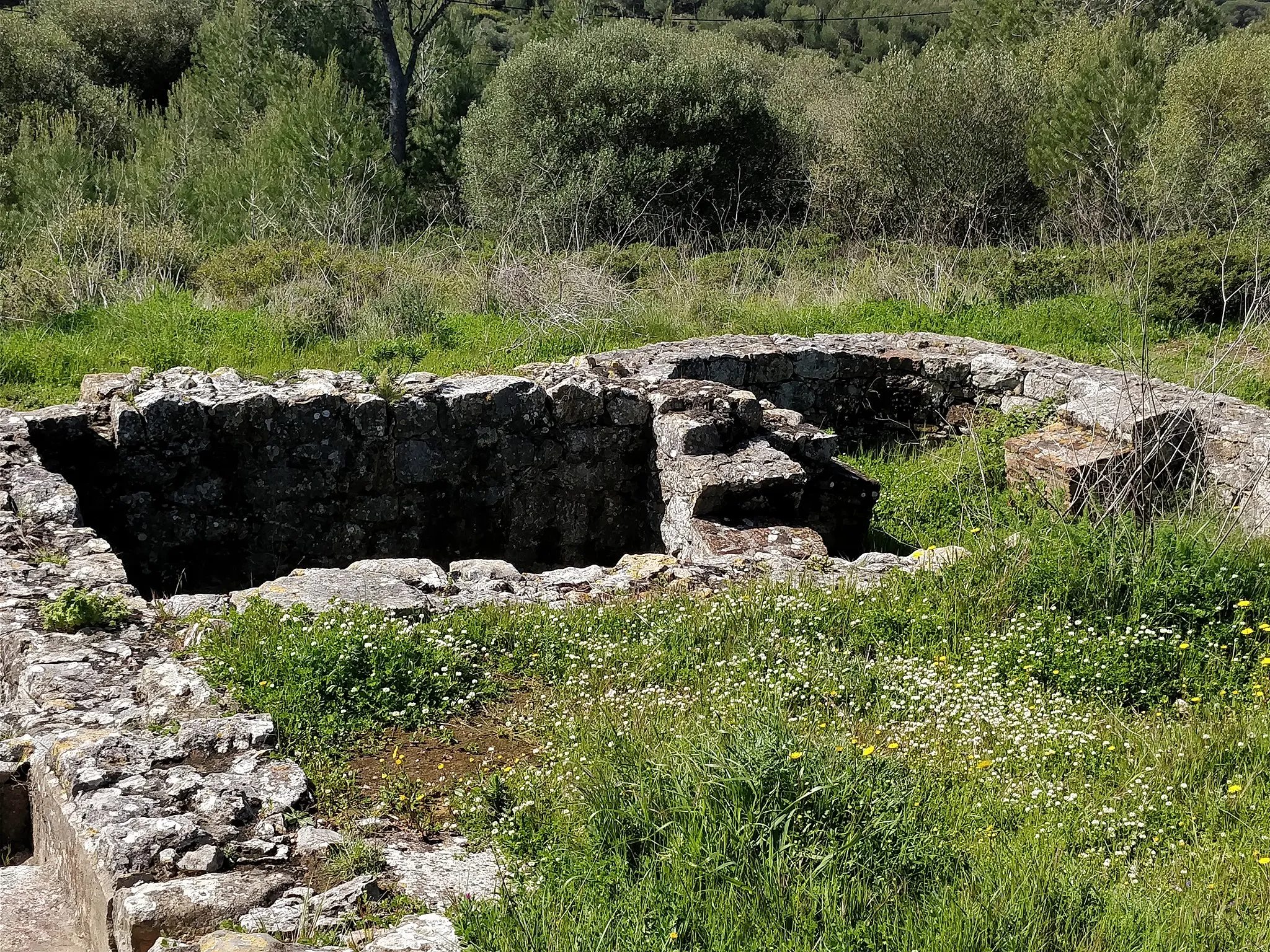 Photo showing: View of the ruins of the the Roman "Casais Velhos" on the outskirt of Cascais, Portugal