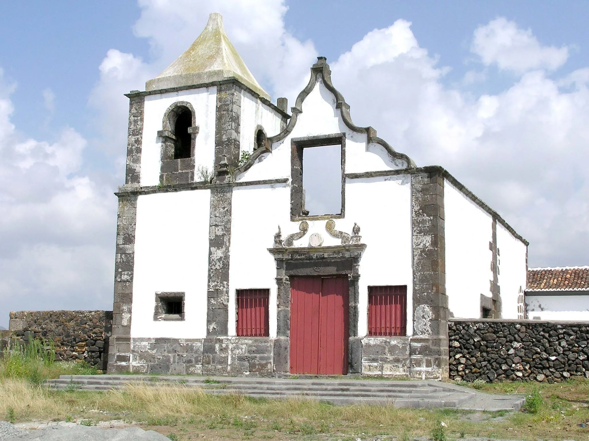 Photo showing: Igreja Velha de São Mateus da Calheta, fachada, Terceira, Açores, Portugal.