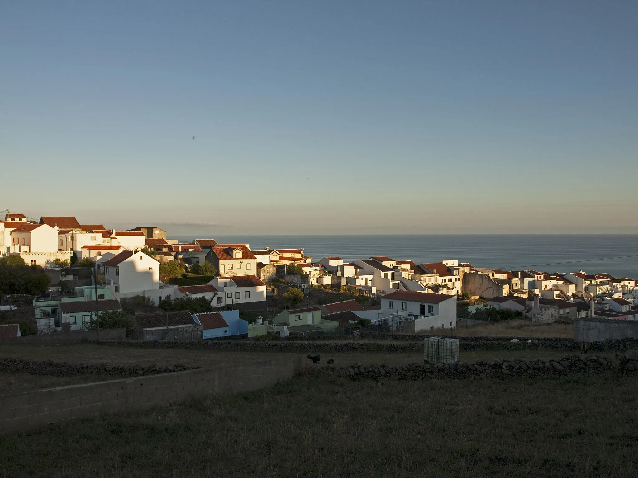 Photo showing: Panorama of Ribeirinha, Angra do Heroismo, from Canada do Fransisco Alves