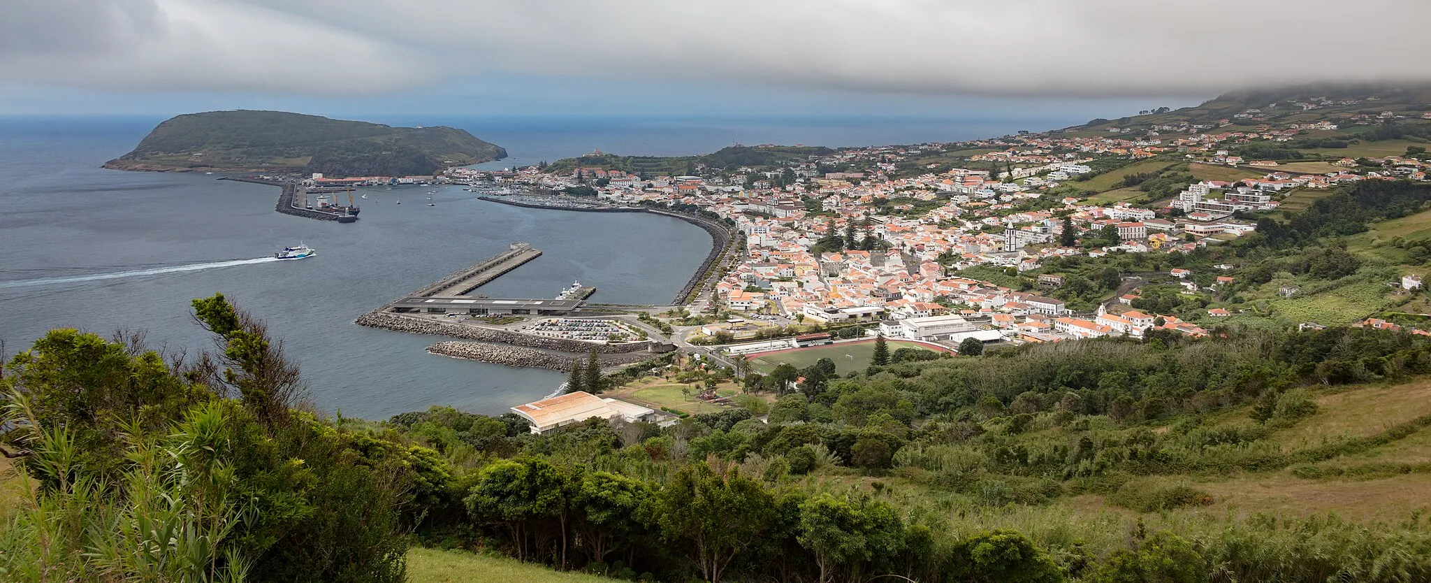 Photo showing: View of Horta from miradouro de Nossa Senhora da Conceição, Faial Island, Azores, Portugal