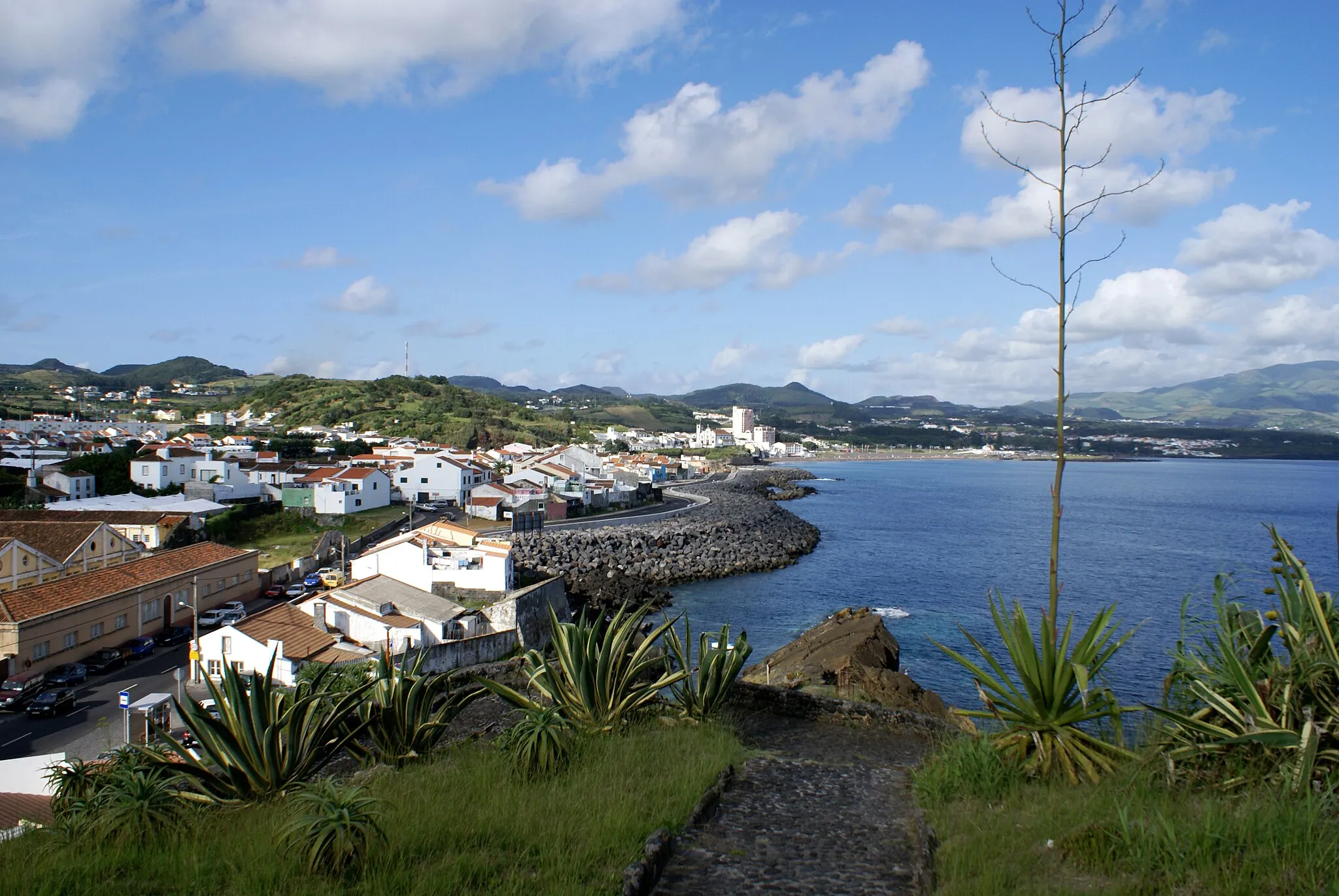 Photo showing: Miradouro do Ilhéu de São Roque (Rosto de Cão), São Roque, ilha de São Miguel, Açores