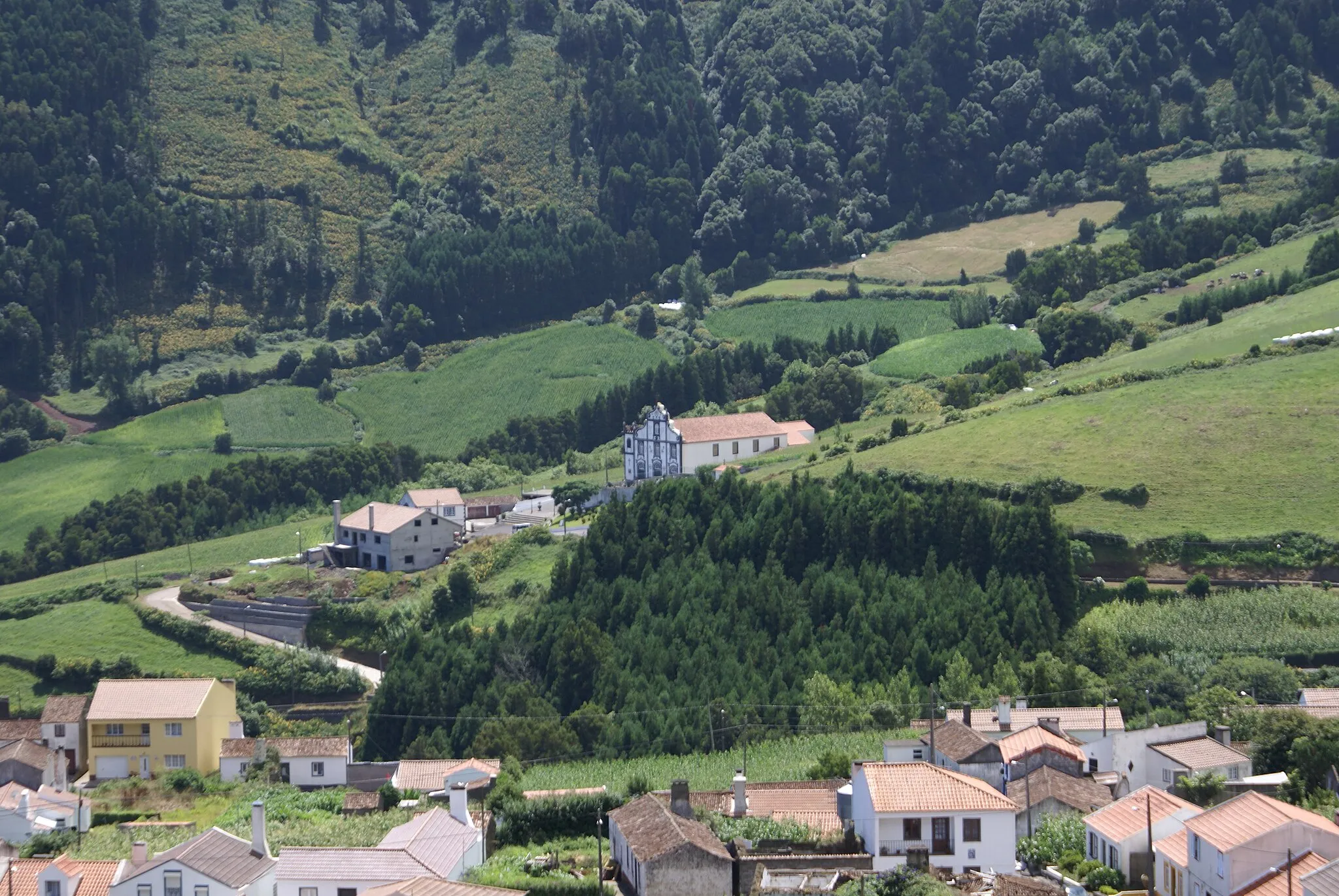 Photo showing: Vista parcial de Água Retorta, Povoação, ilha de São Miguel, Açores