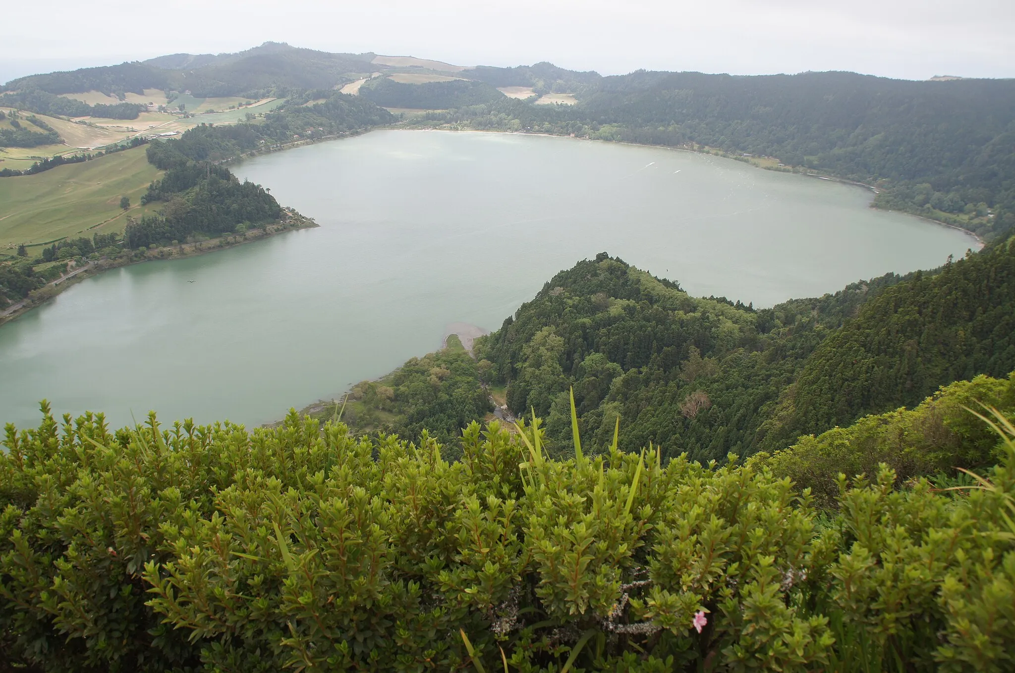 Photo showing: Lagoa das Furnas