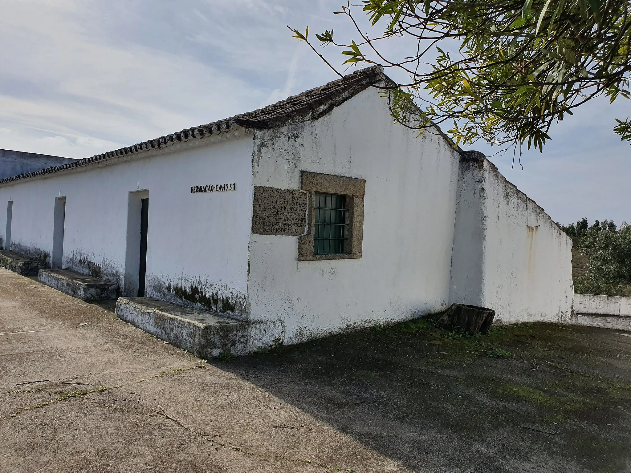 Photo showing: Ermida de Nossa Senhora dos Remédios, na freguesia de Perais