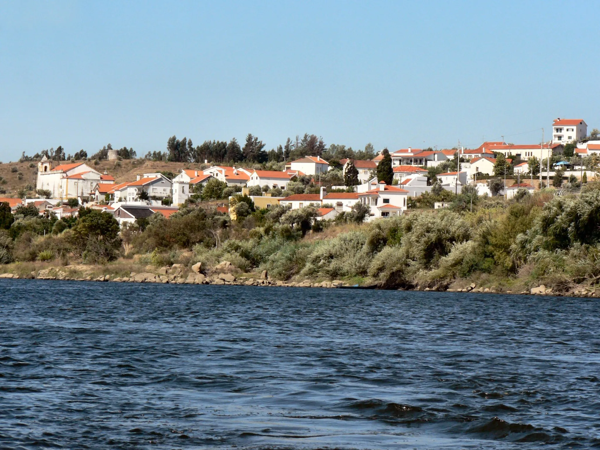 Photo showing: Tancos e o rio Tejo
