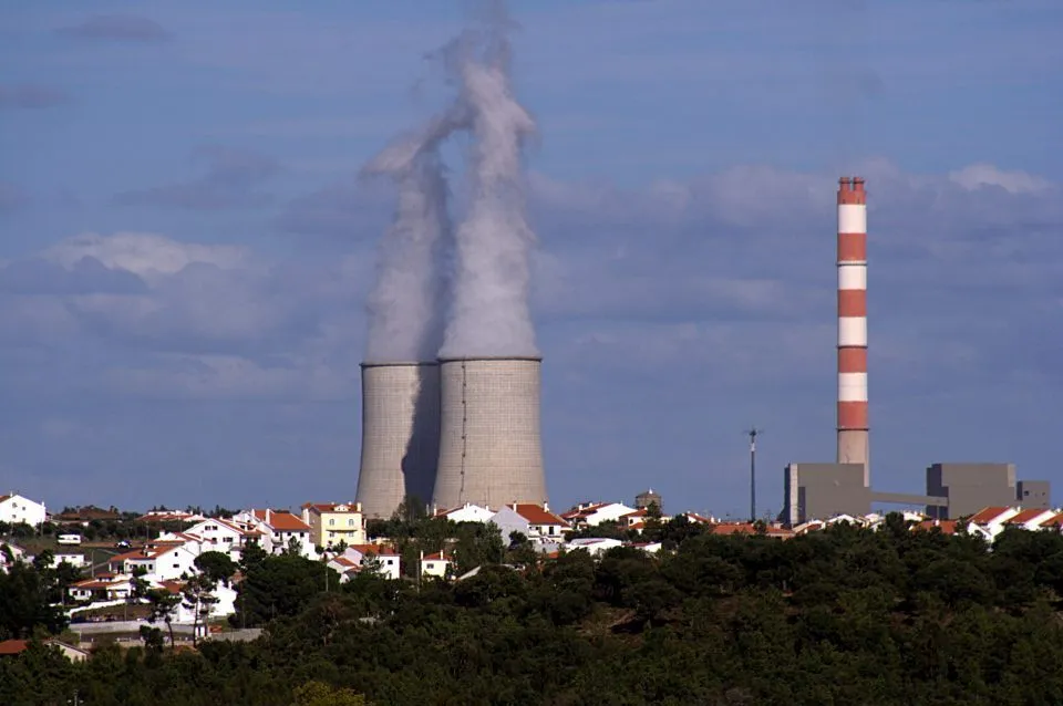 Photo showing: Pego's Power Plant (view from Rossio ao Sul do Tejo)