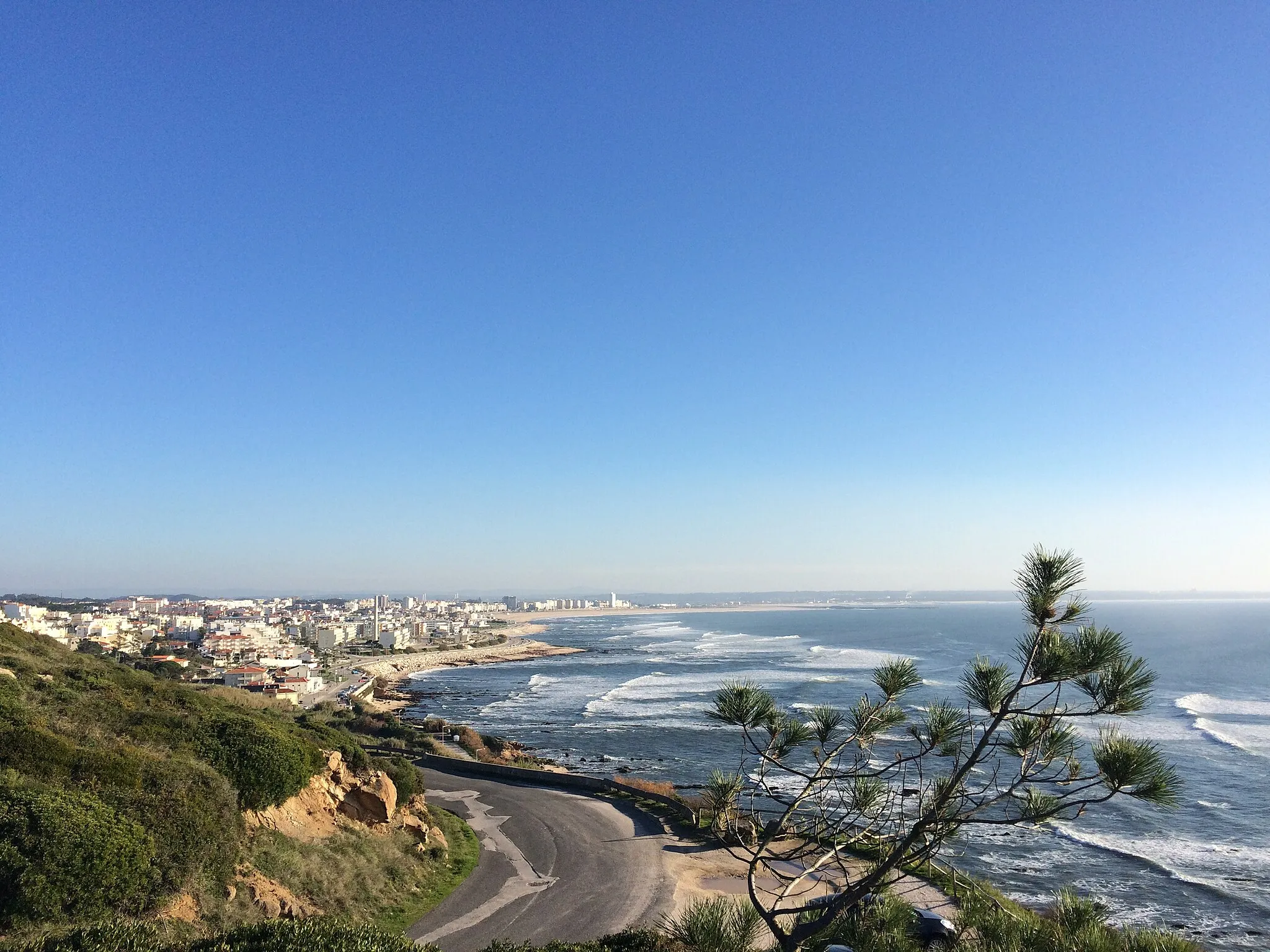 Photo showing: Coasts of Portugal.