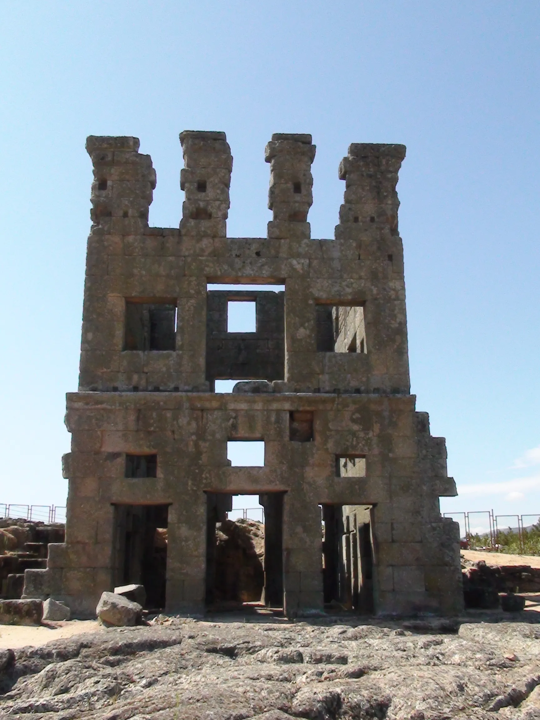 Photo showing: This monument is classified as Monumento Nacional . It is indexed in the IGESPAR database ( Instituto de Gestão do Património Arquitectónico e Arqueológico ), under the reference 70345. It is indexed in the SIPA database (Sistema de Informação para o Património Arquitectónico) under the reference 2545.