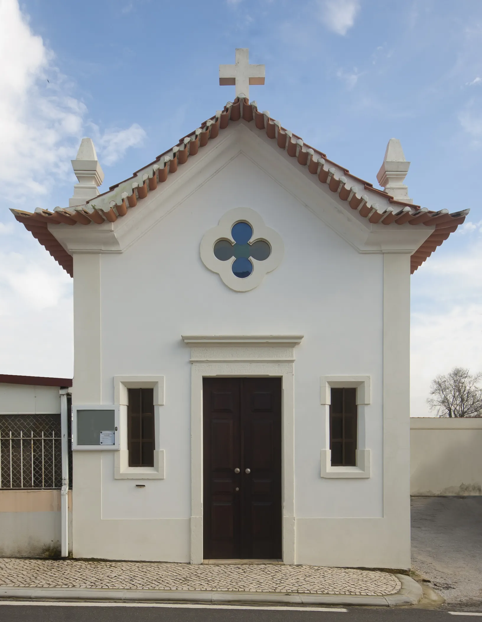 Photo showing: Esta é uma capela do século XVIII, construída para S. José mas em homenagem à Rainha Santa Isabel de Portugal.