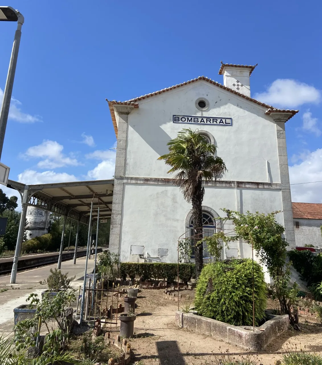 Photo showing: A estação de comboios no Bombarral