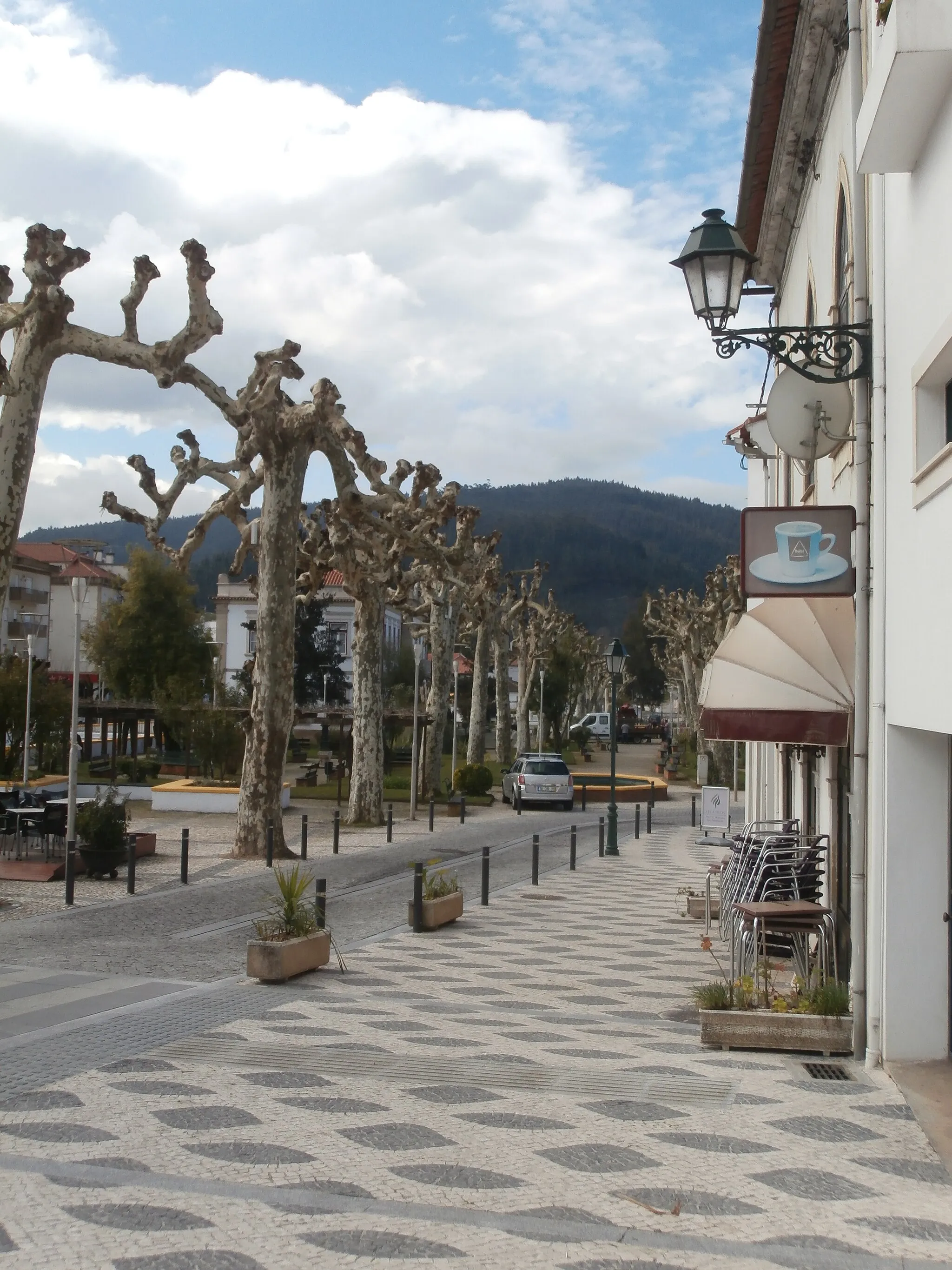 Photo showing: Zona central da vila de Miranda do Corvo