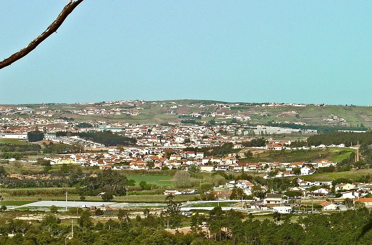 Photo showing: A-dos-Cunhados