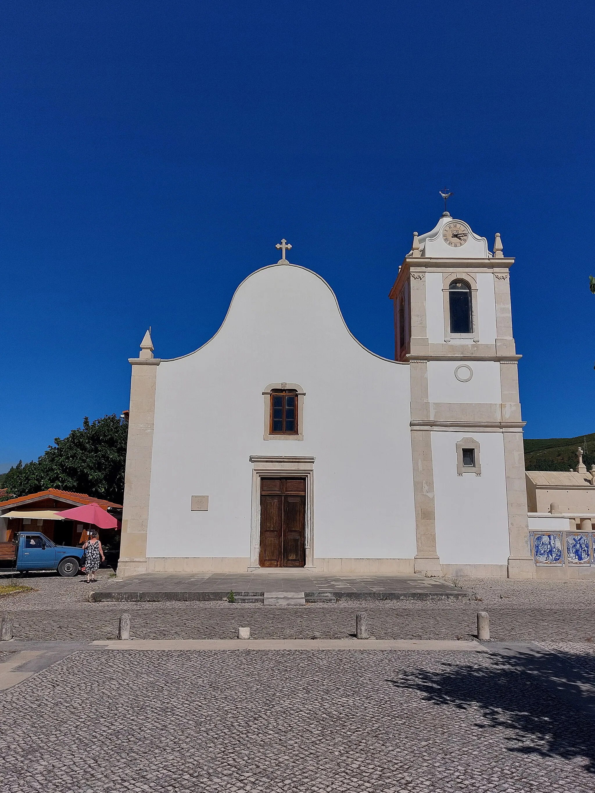 Photo showing: Frente da Antiga Igreja de Pedreiras