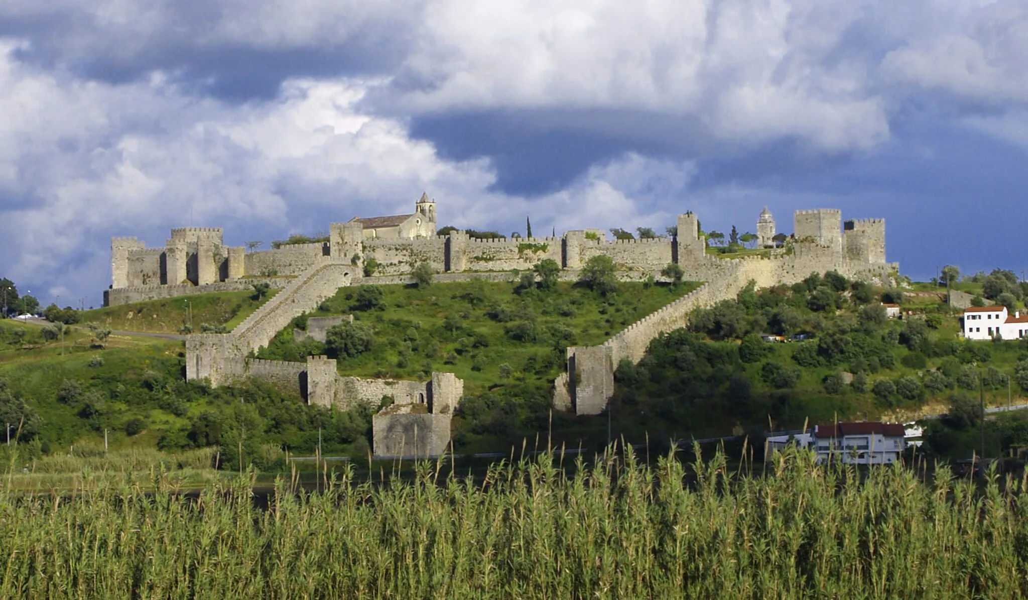 Photo showing: Castle of Montemor-o-Velho