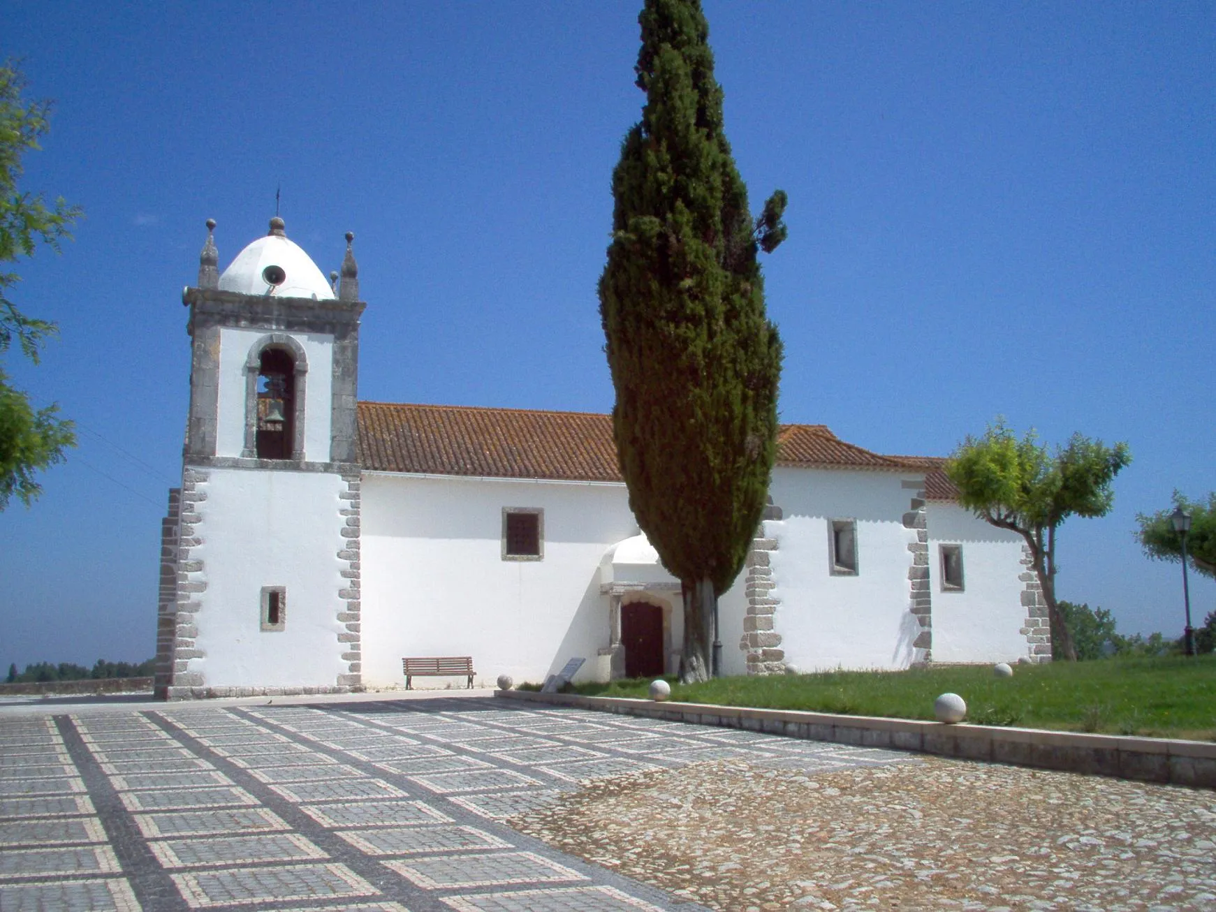 Photo showing: Igreja de Nossa Senhora da Conceição fotografada numa visita cultural em 2005.