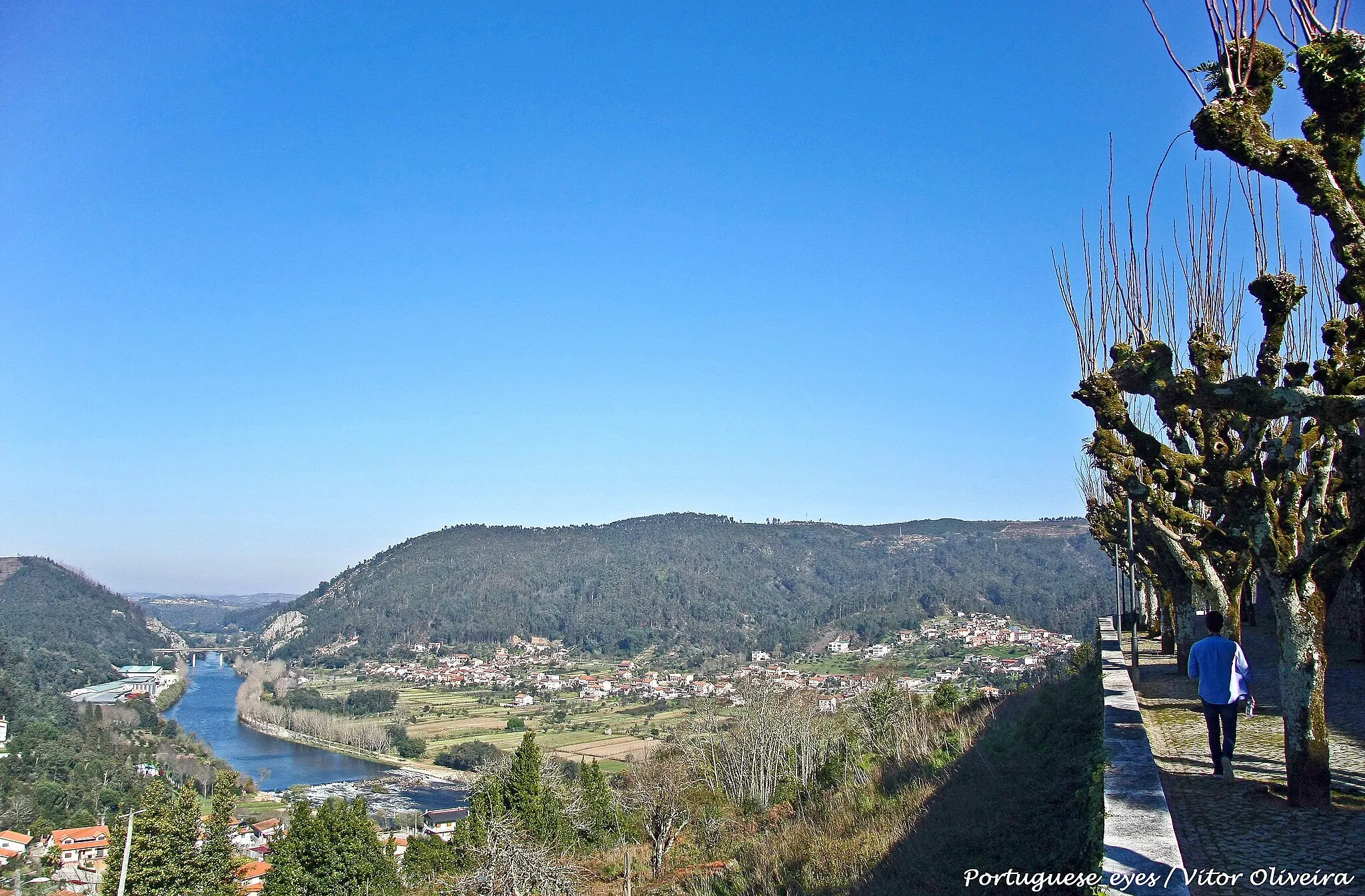 Photo showing: Vale do Rio Mondego - Penacova - Portugal 🇵🇹