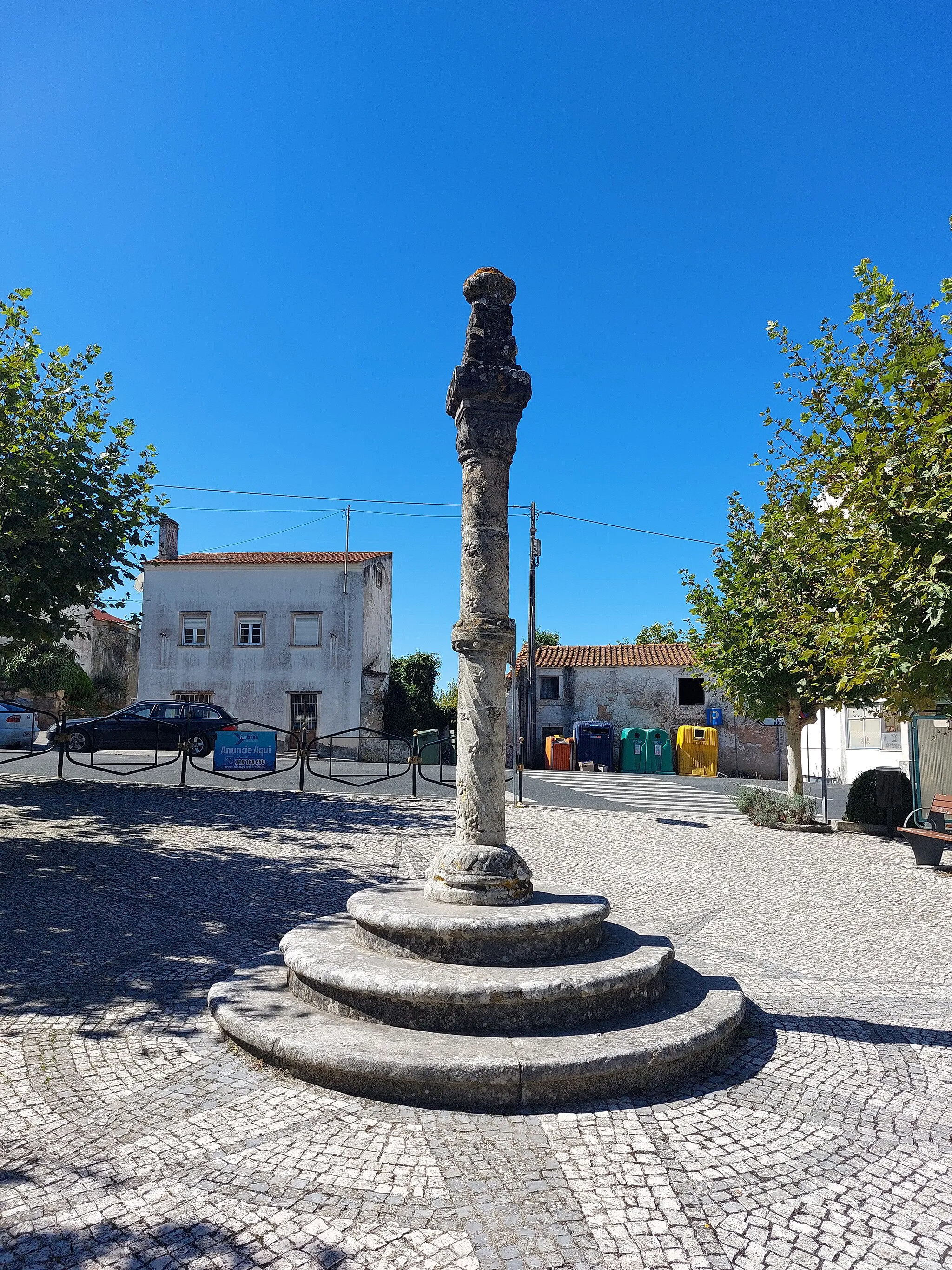Photo showing: Vista para oeste do Pelourinho de Turquel