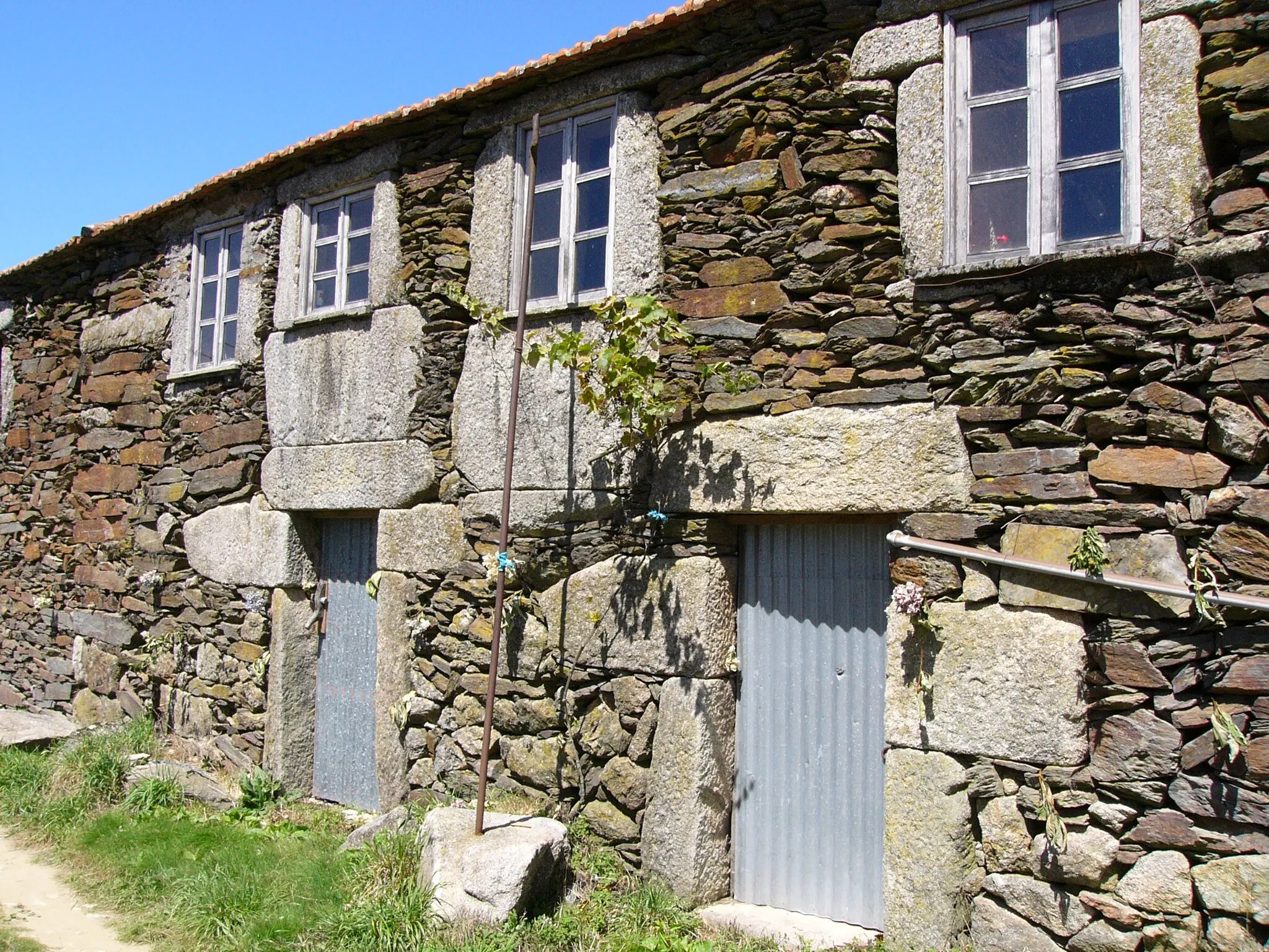 Photo showing: House in Varzielas, Oliveira de Frades, Portugal