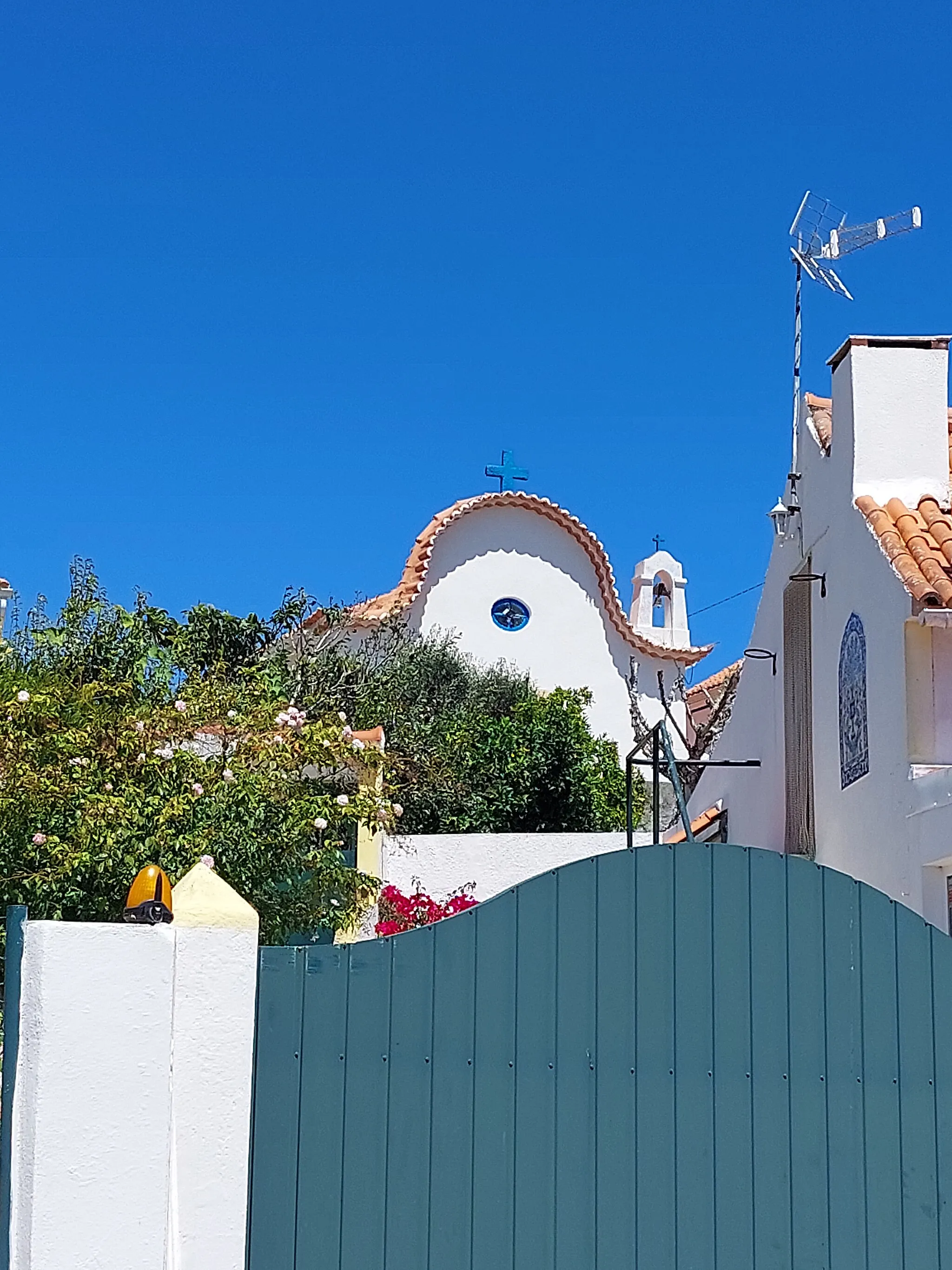 Photo showing: Fachada principal da Capela do Espírito Santo em Sancheira Grande, Óbidos